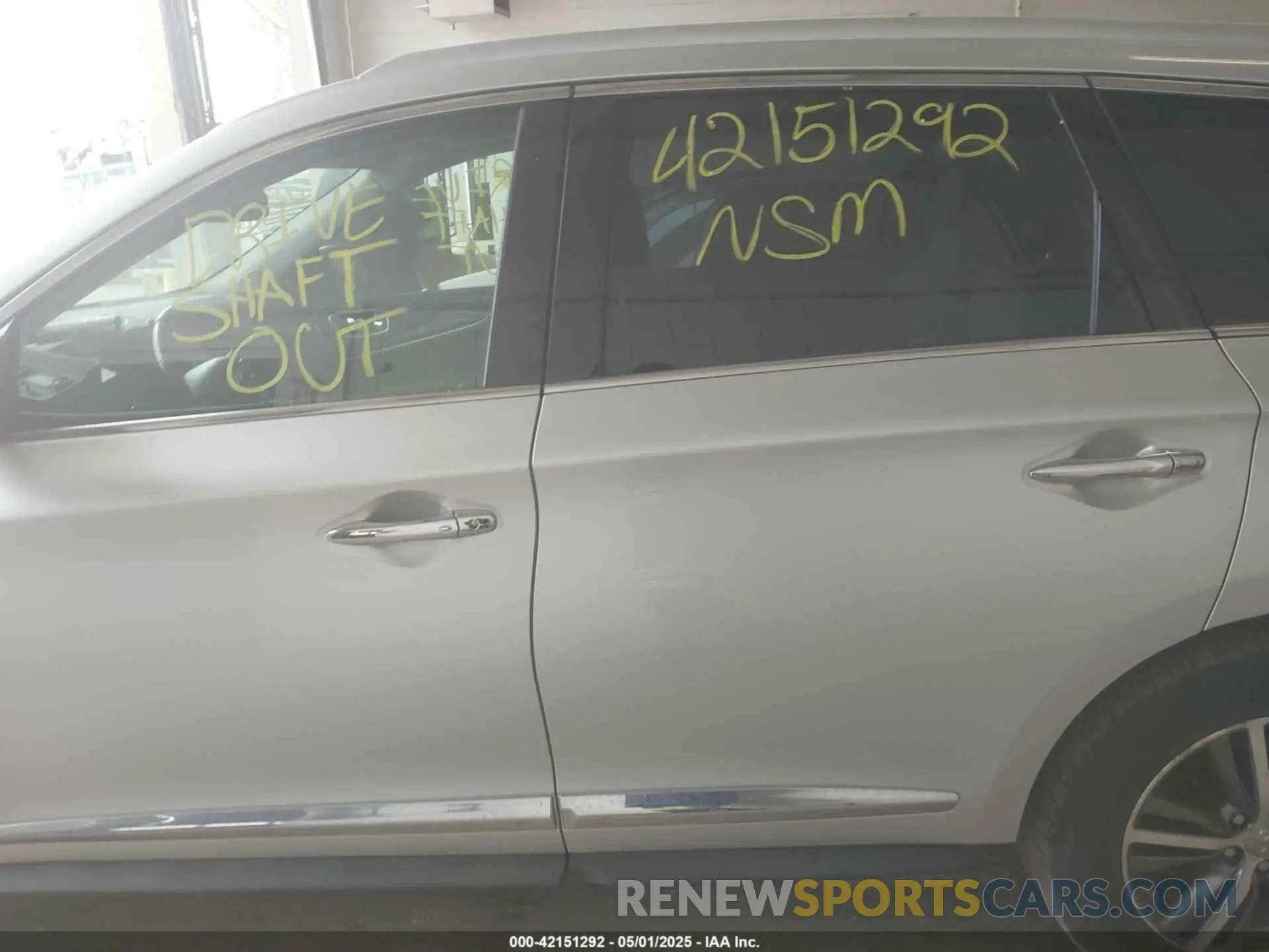 14 Photograph of a damaged car 5N1DL0MM3KC505730 INFINITI QX60 2019