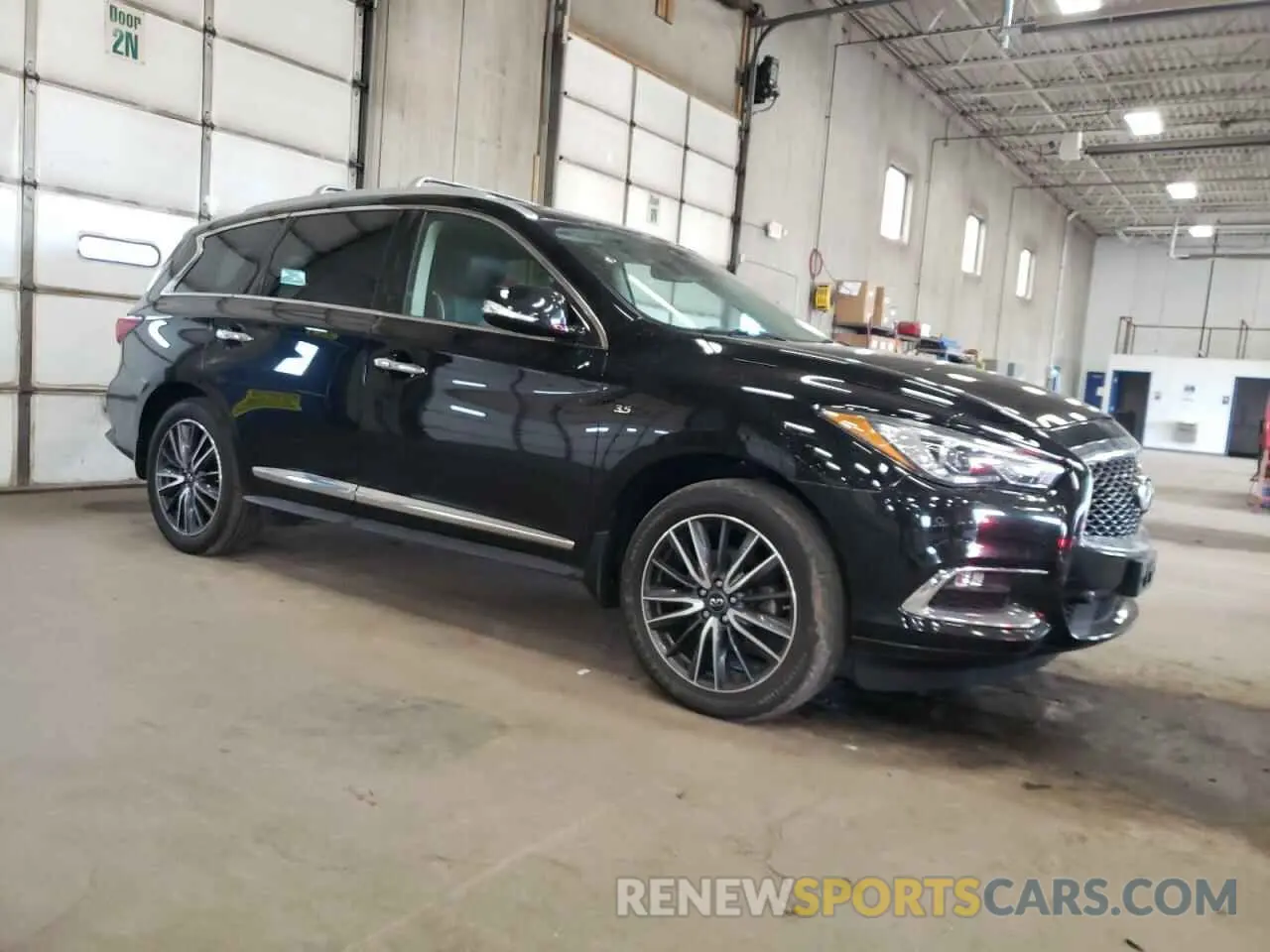 4 Photograph of a damaged car 5N1DL0MM5KC509813 INFINITI QX60 2019