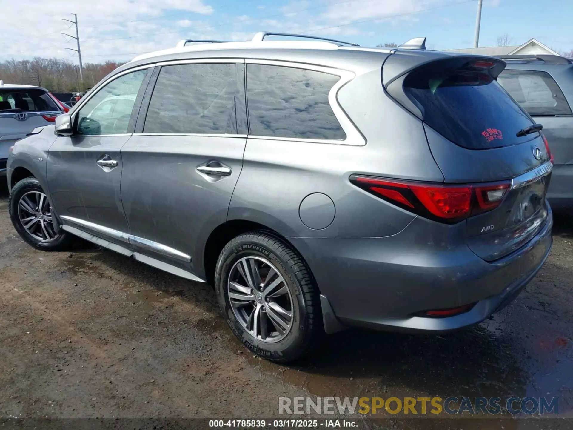 3 Фотография поврежденного автомобиля 5N1DL0MM5KC529818 INFINITI QX60 2019