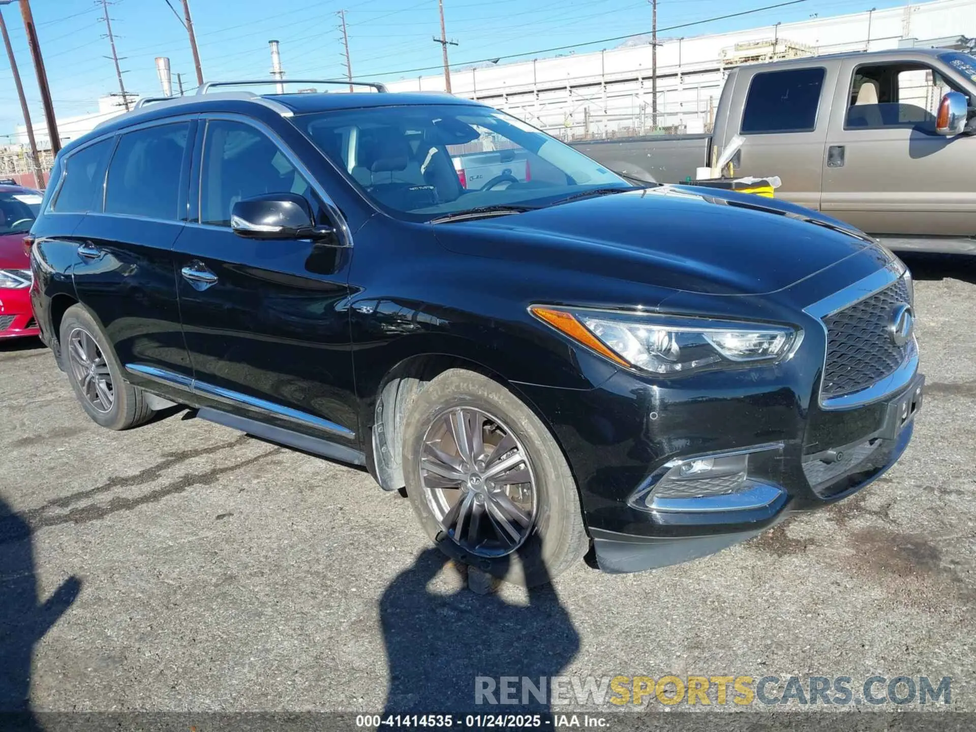 1 Photograph of a damaged car 5N1DL0MM5KC558221 INFINITI QX60 2019