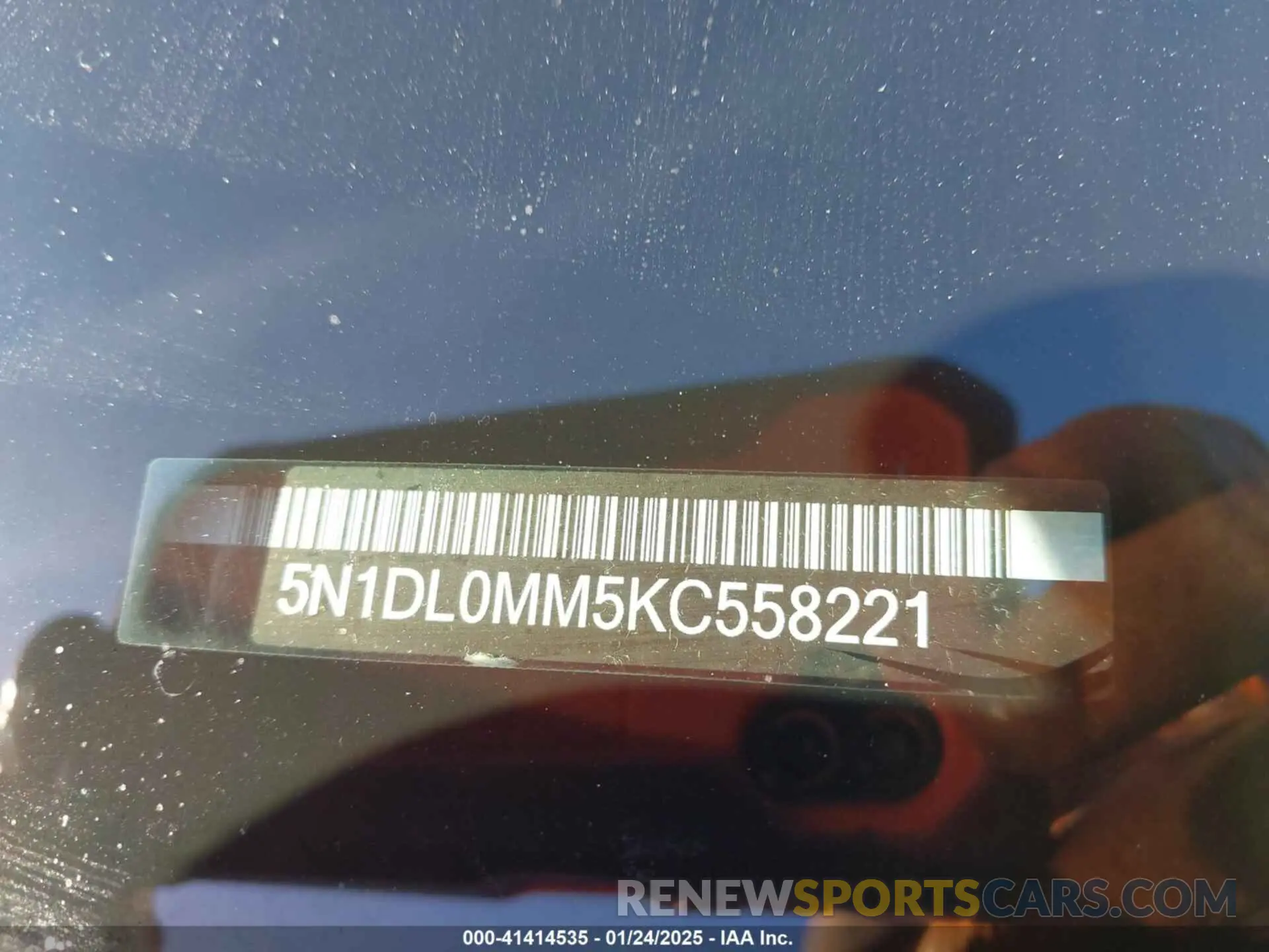 9 Photograph of a damaged car 5N1DL0MM5KC558221 INFINITI QX60 2019