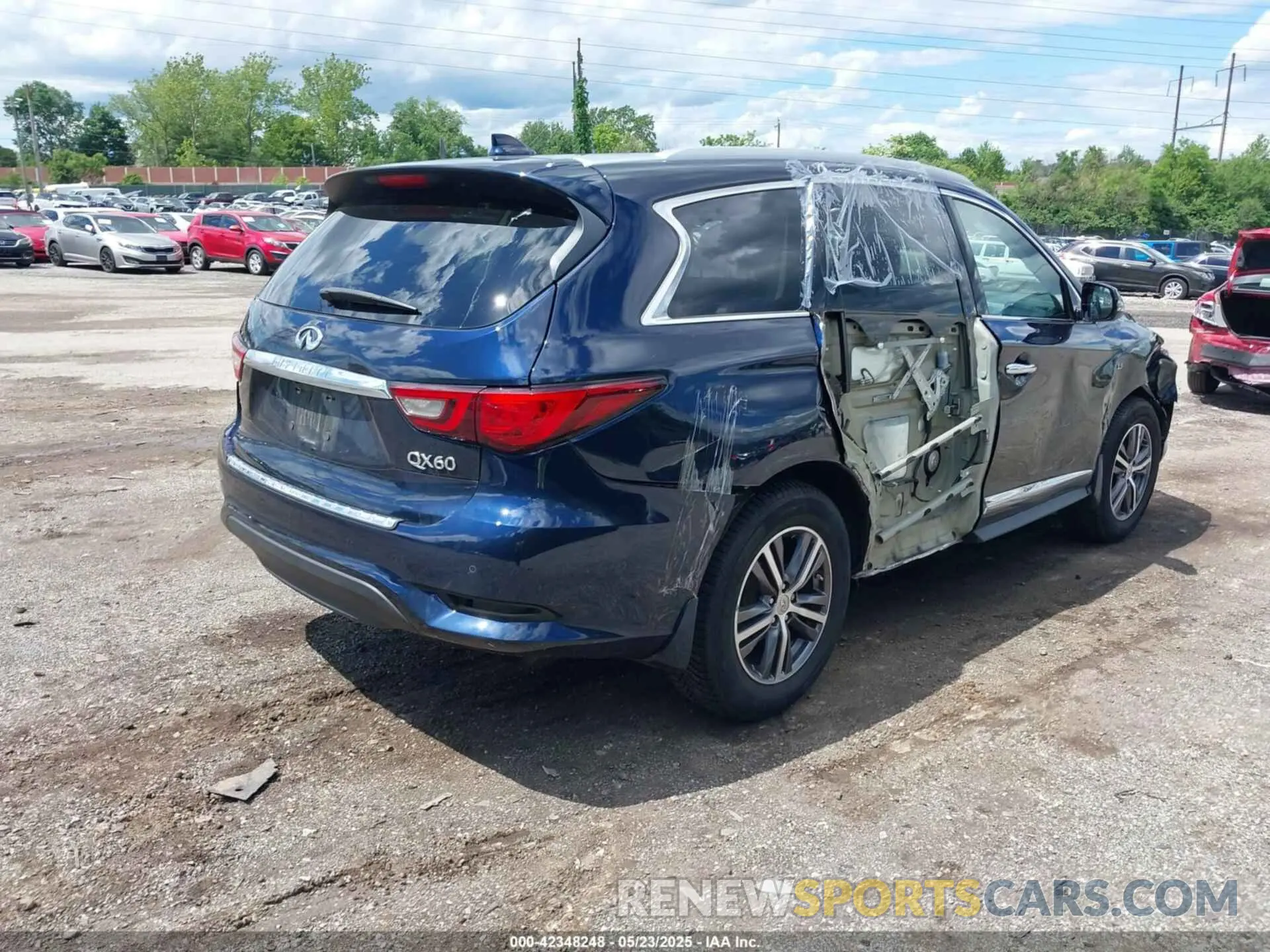 4 Photograph of a damaged car 5N1DL0MM6KC509996 INFINITI QX60 2019