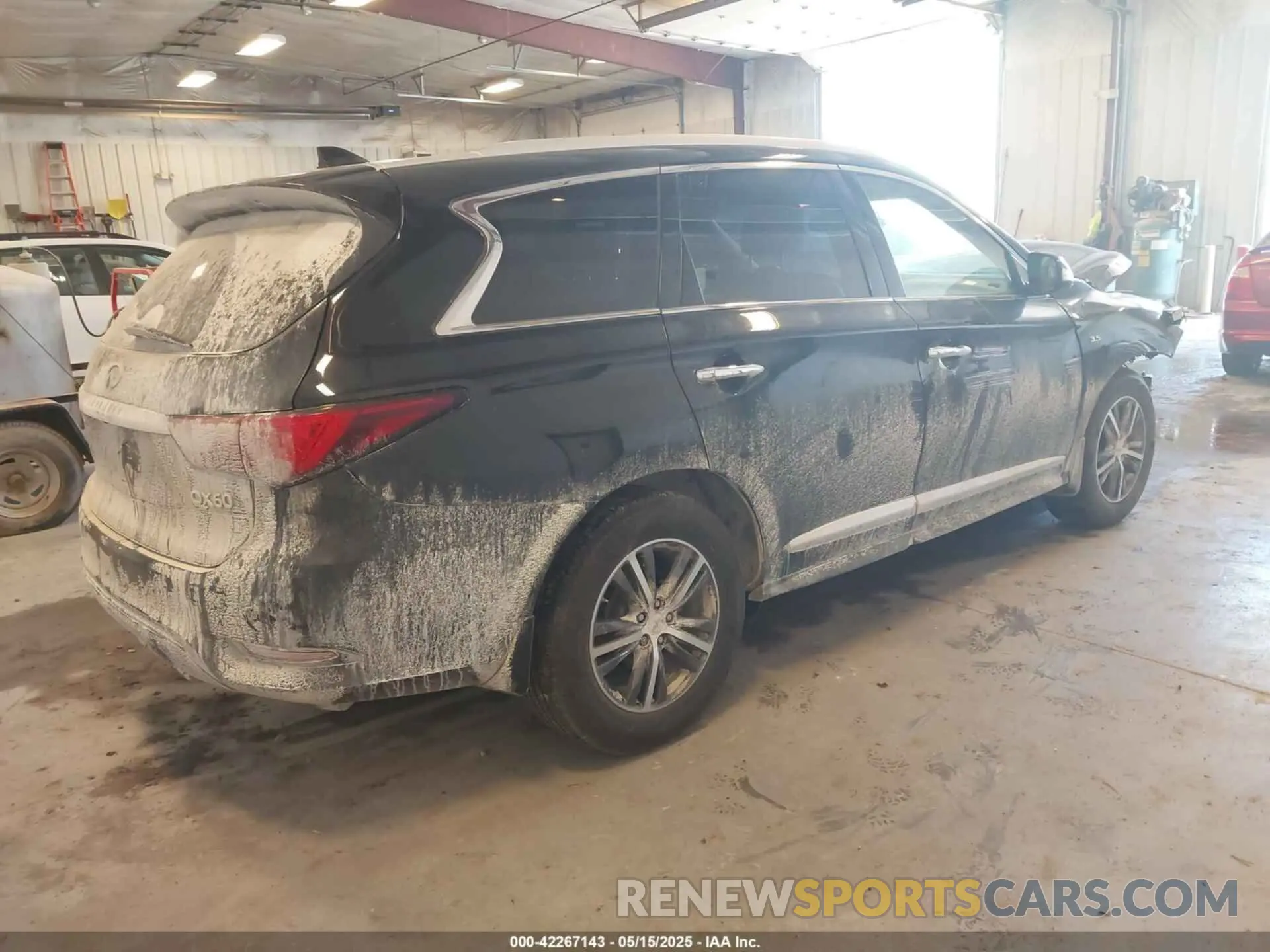 4 Photograph of a damaged car 5N1DL0MM6KC548023 INFINITI QX60 2019