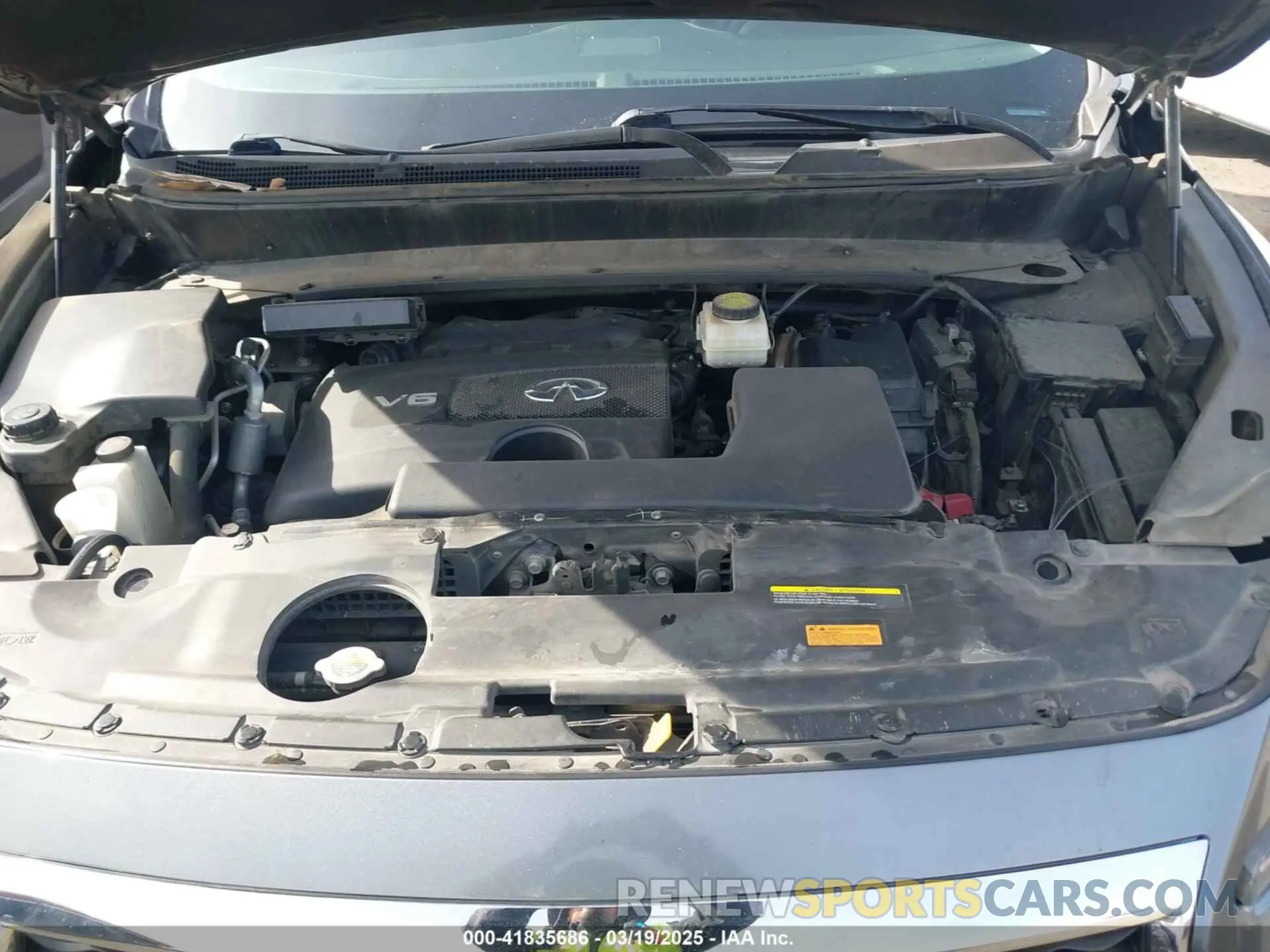 10 Photograph of a damaged car 5N1DL0MM7KC552081 INFINITI QX60 2019