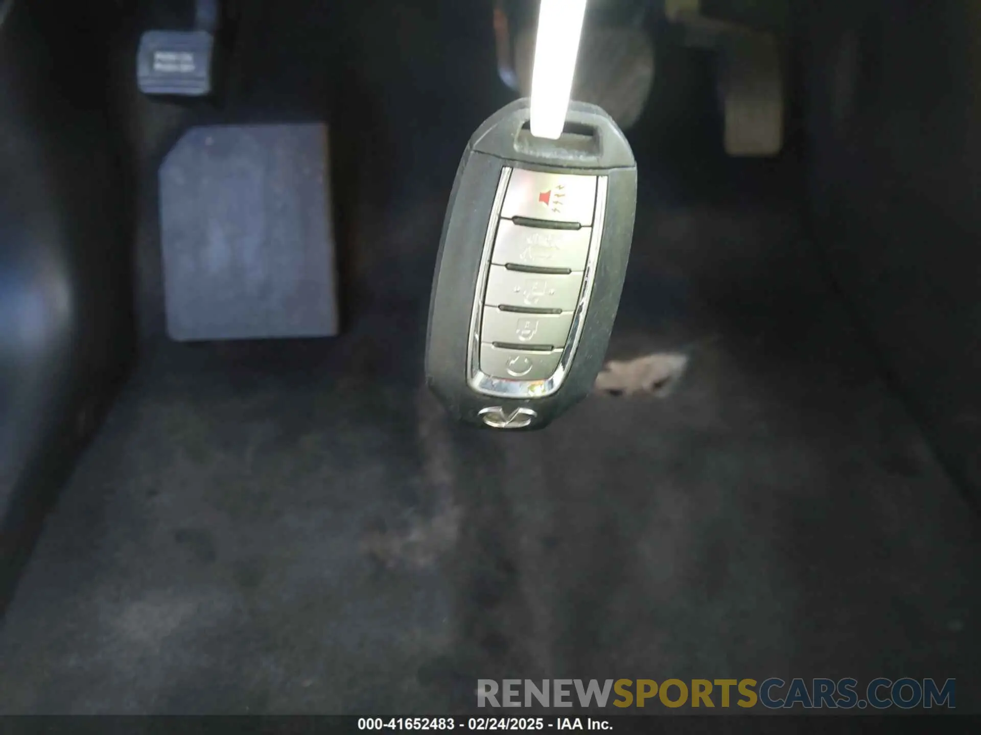 11 Photograph of a damaged car 5N1DL0MM8KC520904 INFINITI QX60 2019