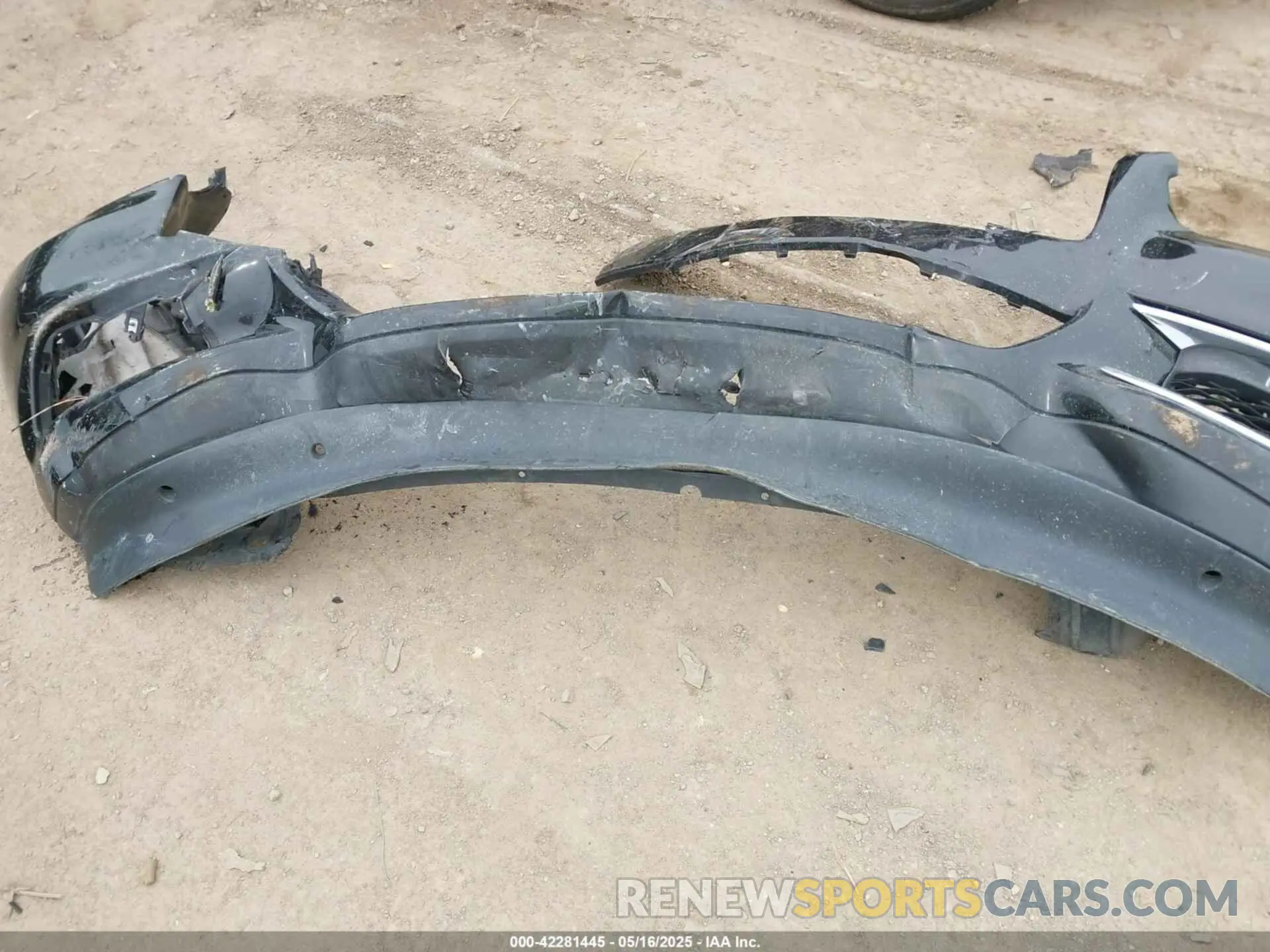 12 Photograph of a damaged car 5N1DL0MN0KC562508 INFINITI QX60 2019
