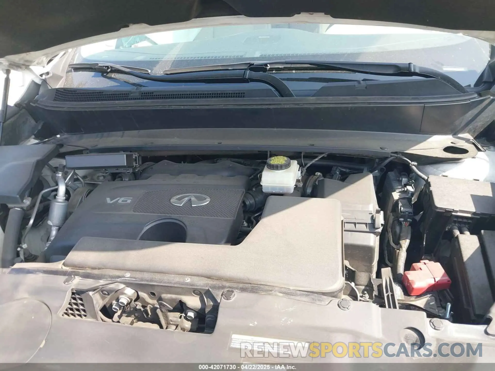 10 Photograph of a damaged car 5N1DL0MN1KC525483 INFINITI QX60 2019
