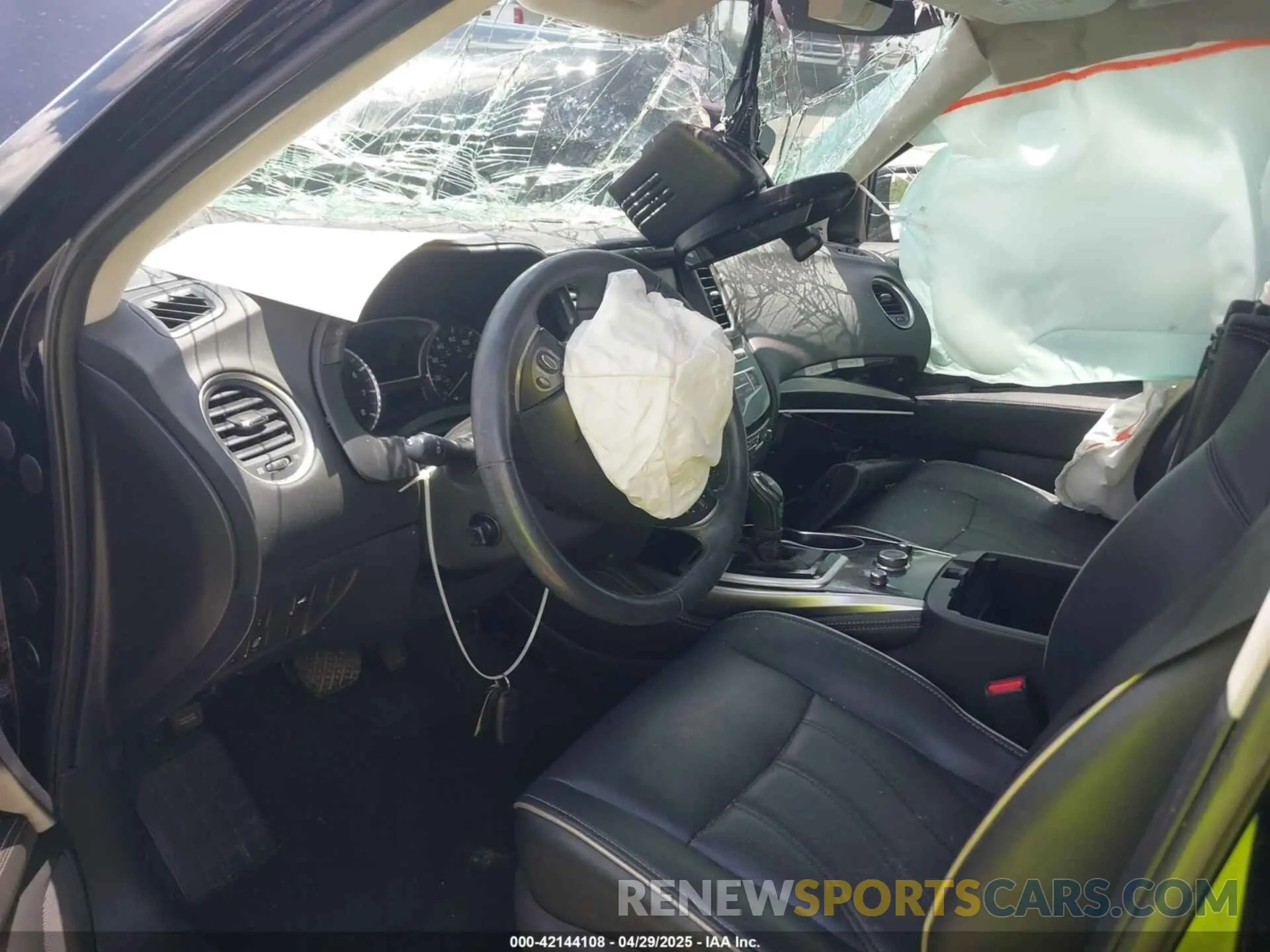 5 Photograph of a damaged car 5N1DL0MN3KC516817 INFINITI QX60 2019