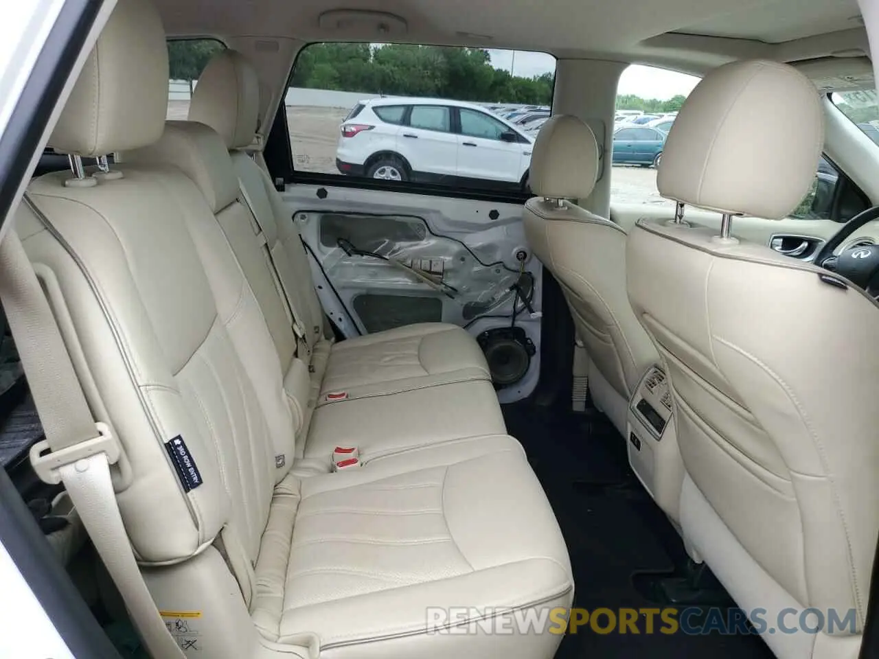 11 Photograph of a damaged car 5N1DL0MN4KC532377 INFINITI QX60 2019