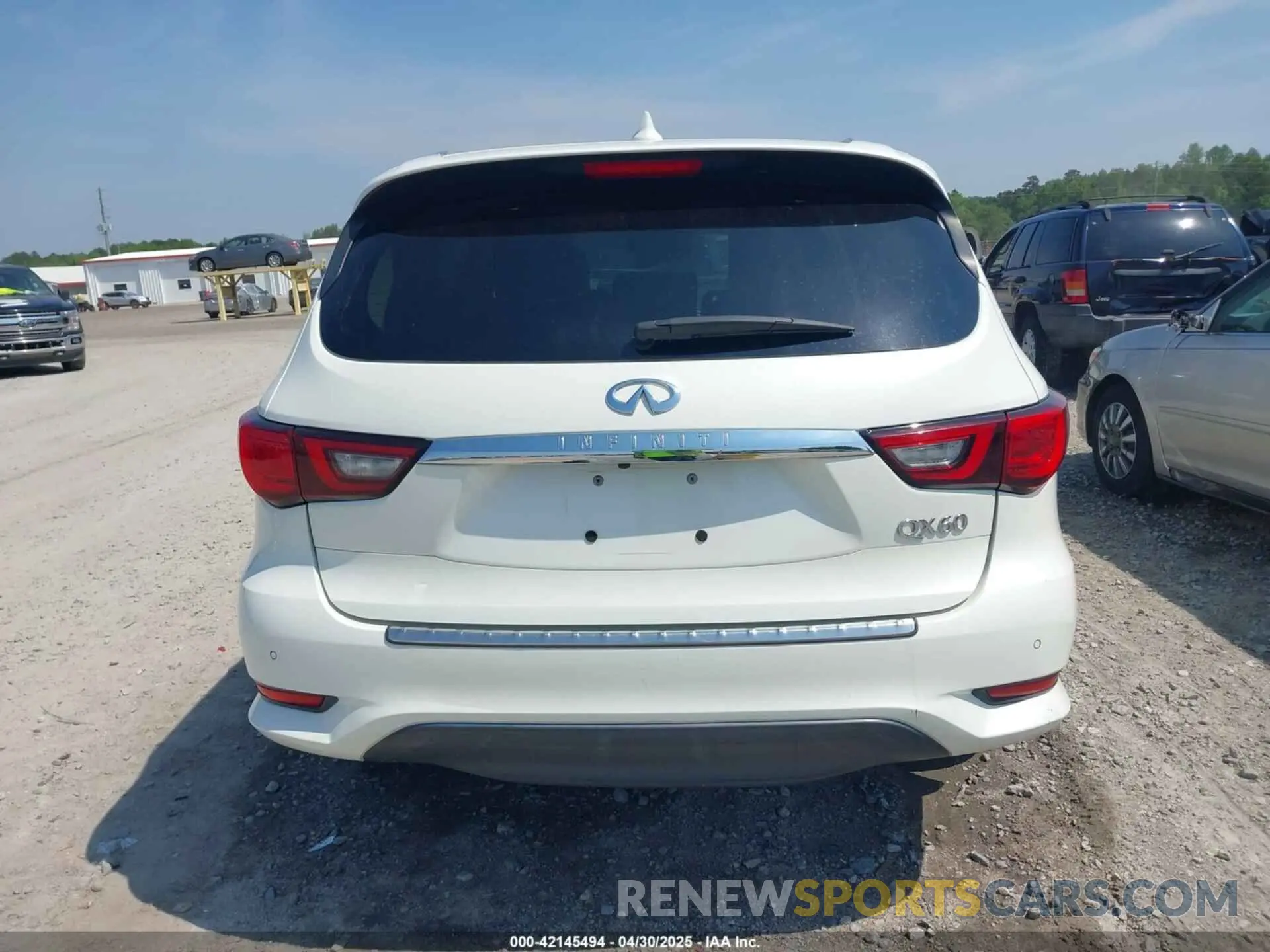 16 Photograph of a damaged car 5N1DL0MN7KC501009 INFINITI QX60 2019