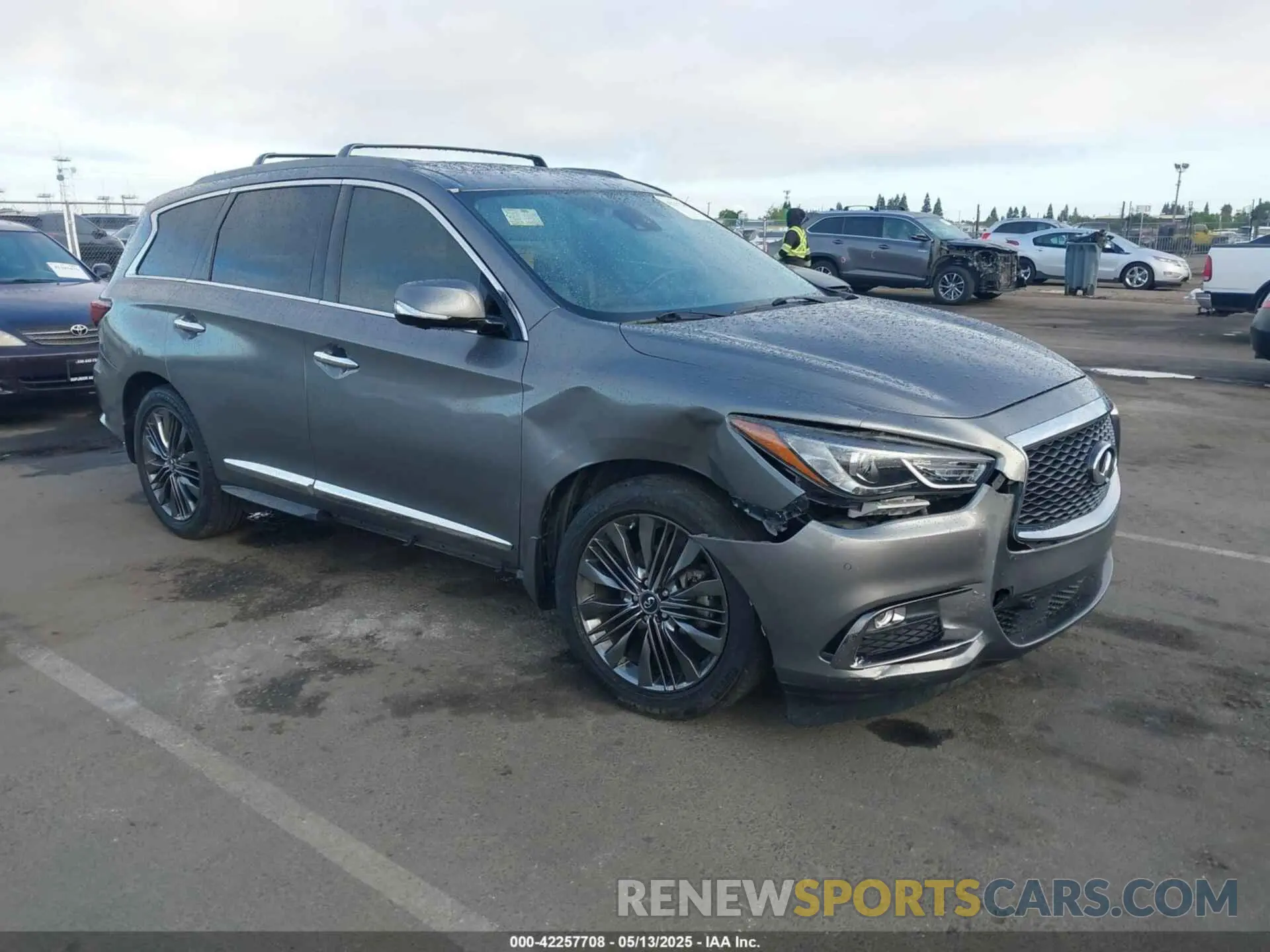 1 Photograph of a damaged car 5N1DL0MN7KC522605 INFINITI QX60 2019