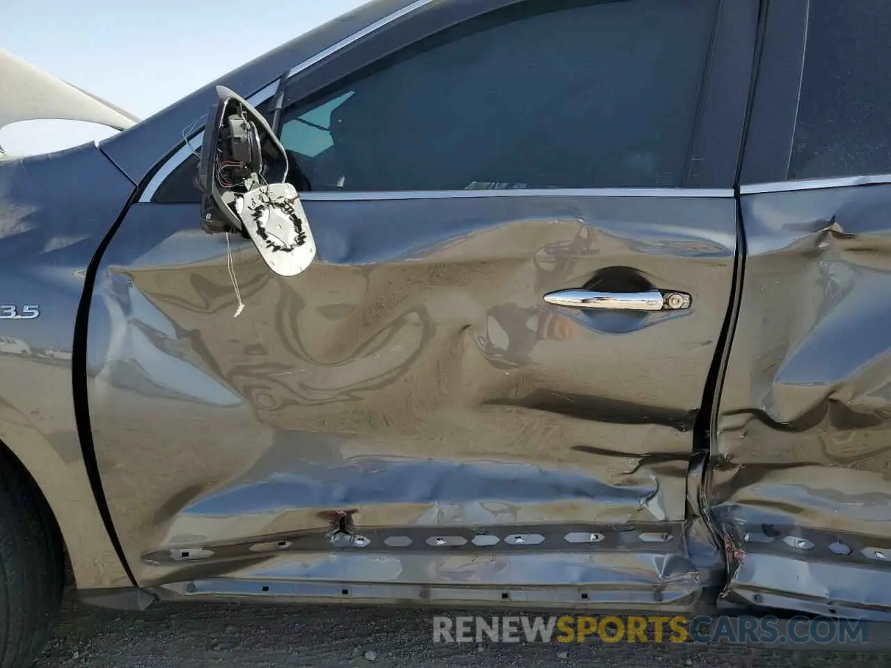 7 Photograph of a damaged car 5N1DL0MN8KC527165 INFINITI QX60 2019