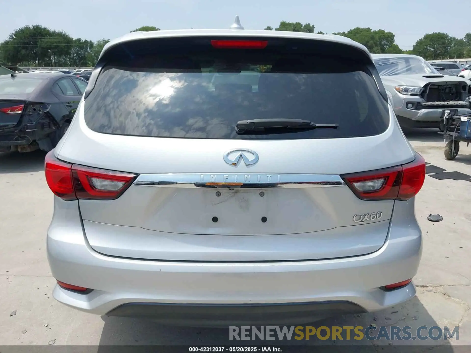 16 Фотография поврежденного автомобиля 5N1DL0MN8KC548730 INFINITI QX60 2019