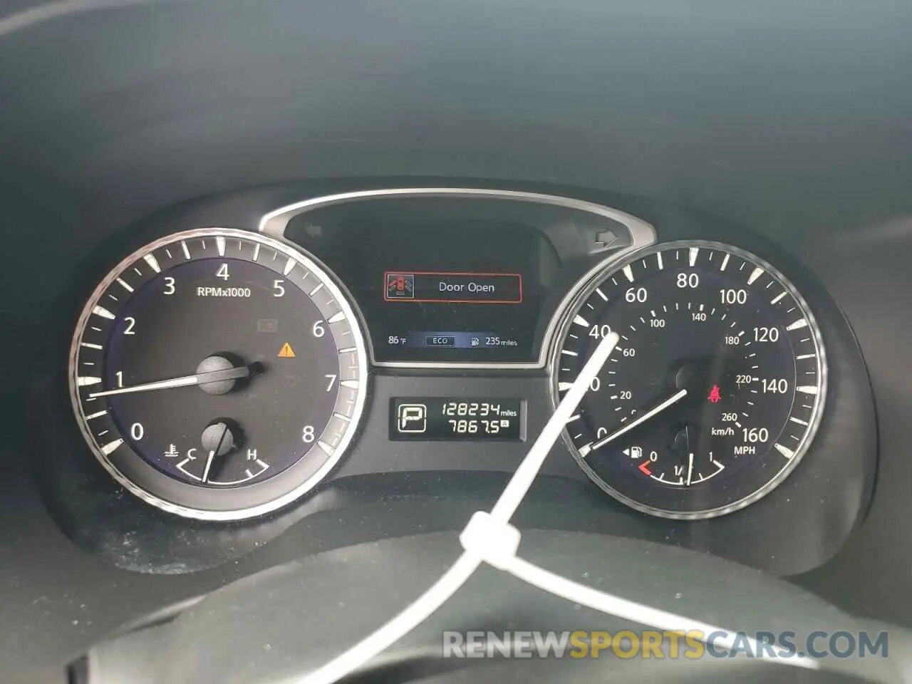 9 Photograph of a damaged car 5N1DL0MN9KC566203 INFINITI QX60 2019