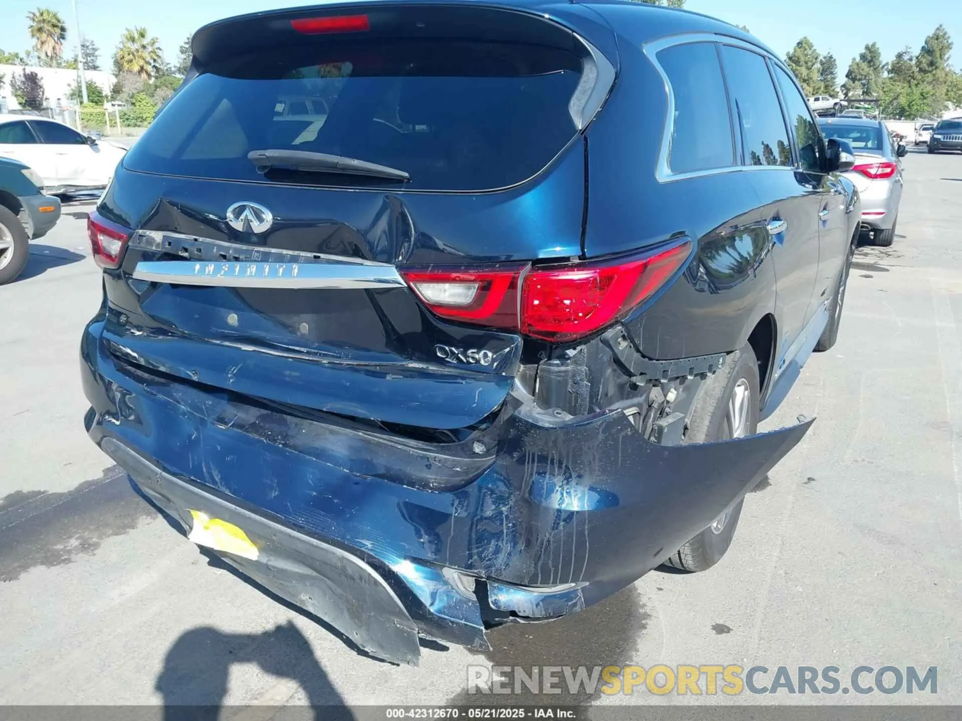 6 Photograph of a damaged car 5N1DL0MN9KC567285 INFINITI QX60 2019