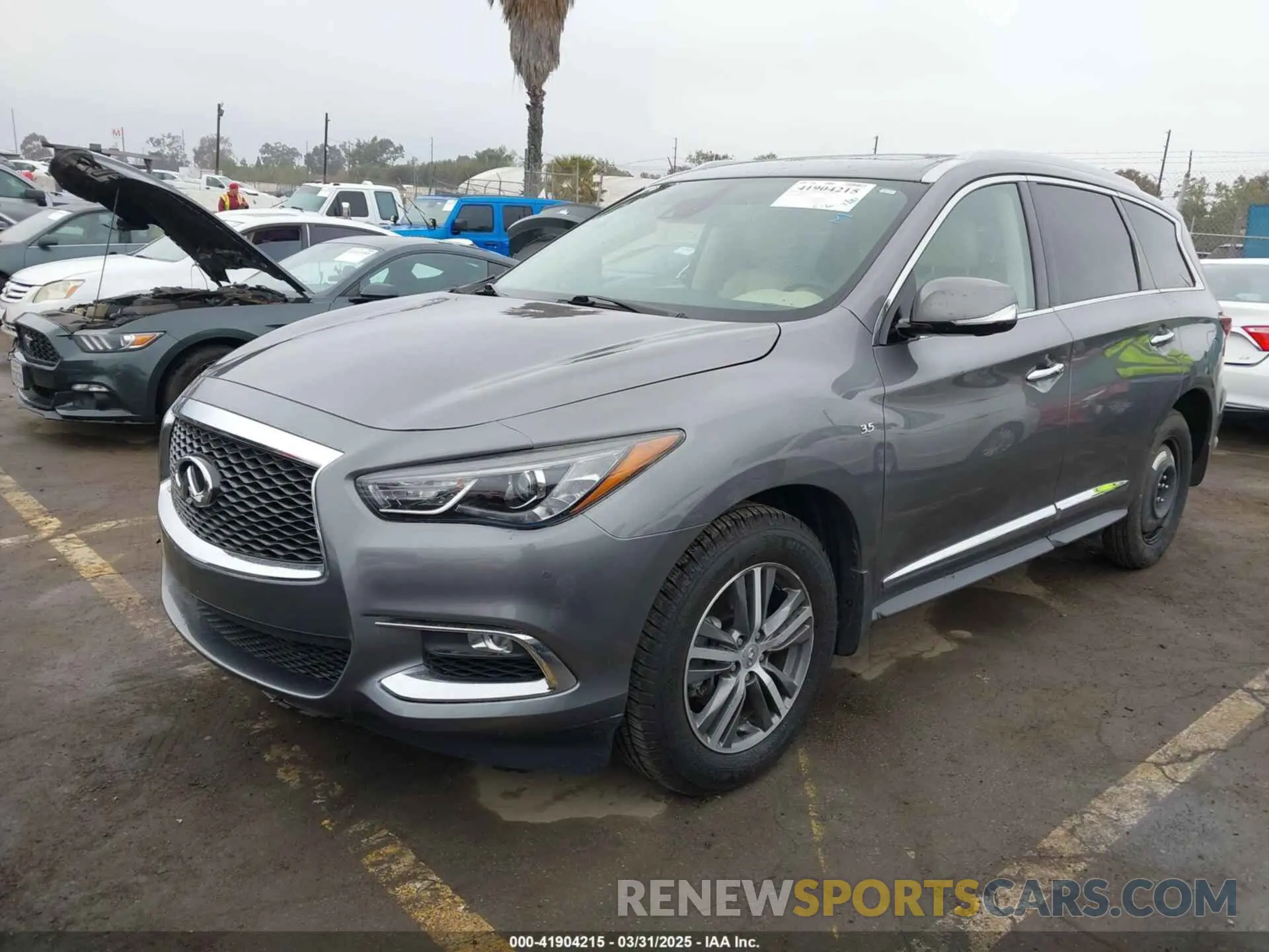 2 Photograph of a damaged car 5N1DL0MN9KC569666 INFINITI QX60 2019