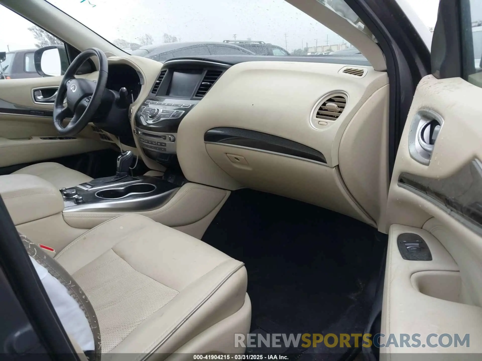 5 Photograph of a damaged car 5N1DL0MN9KC569666 INFINITI QX60 2019
