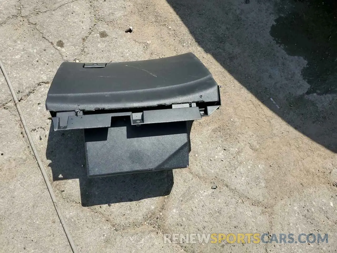 13 Photograph of a damaged car 5N1DL0MNXKC500419 INFINITI QX60 2019