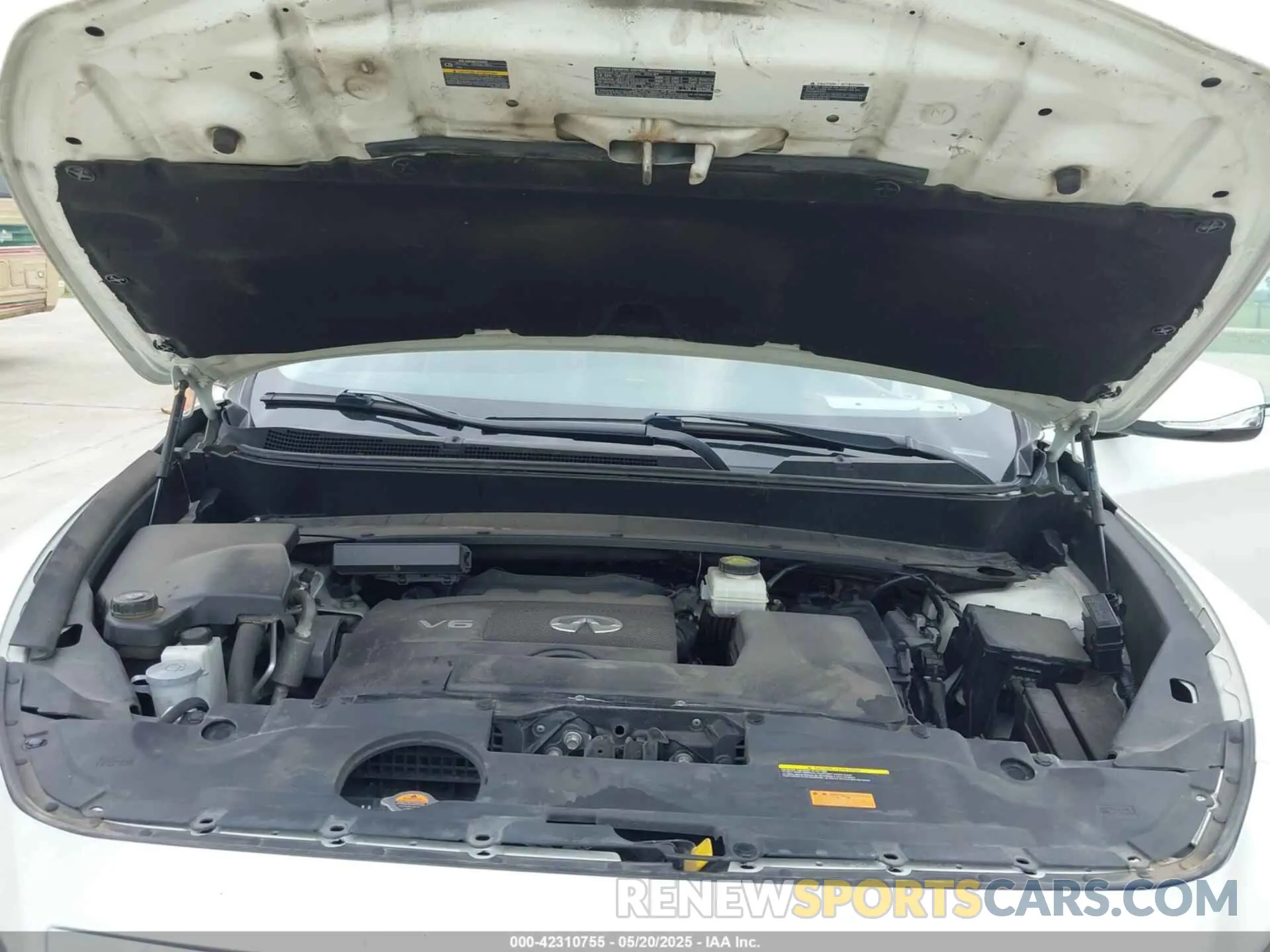 10 Photograph of a damaged car 5N1DL0MM0LC512832 INFINITI QX60 2020