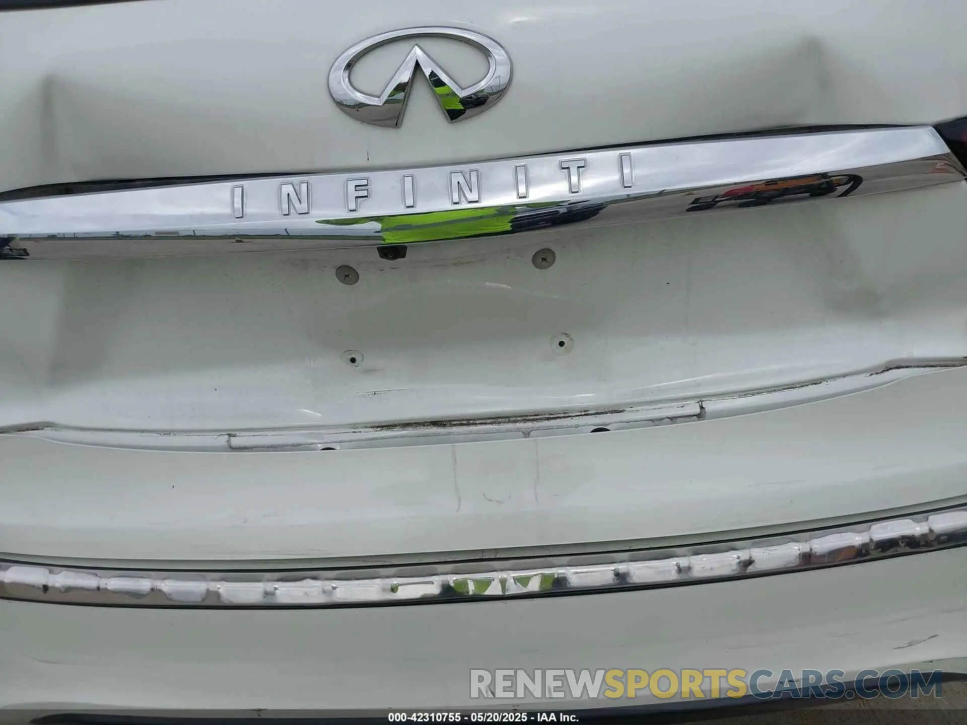 6 Photograph of a damaged car 5N1DL0MM0LC512832 INFINITI QX60 2020