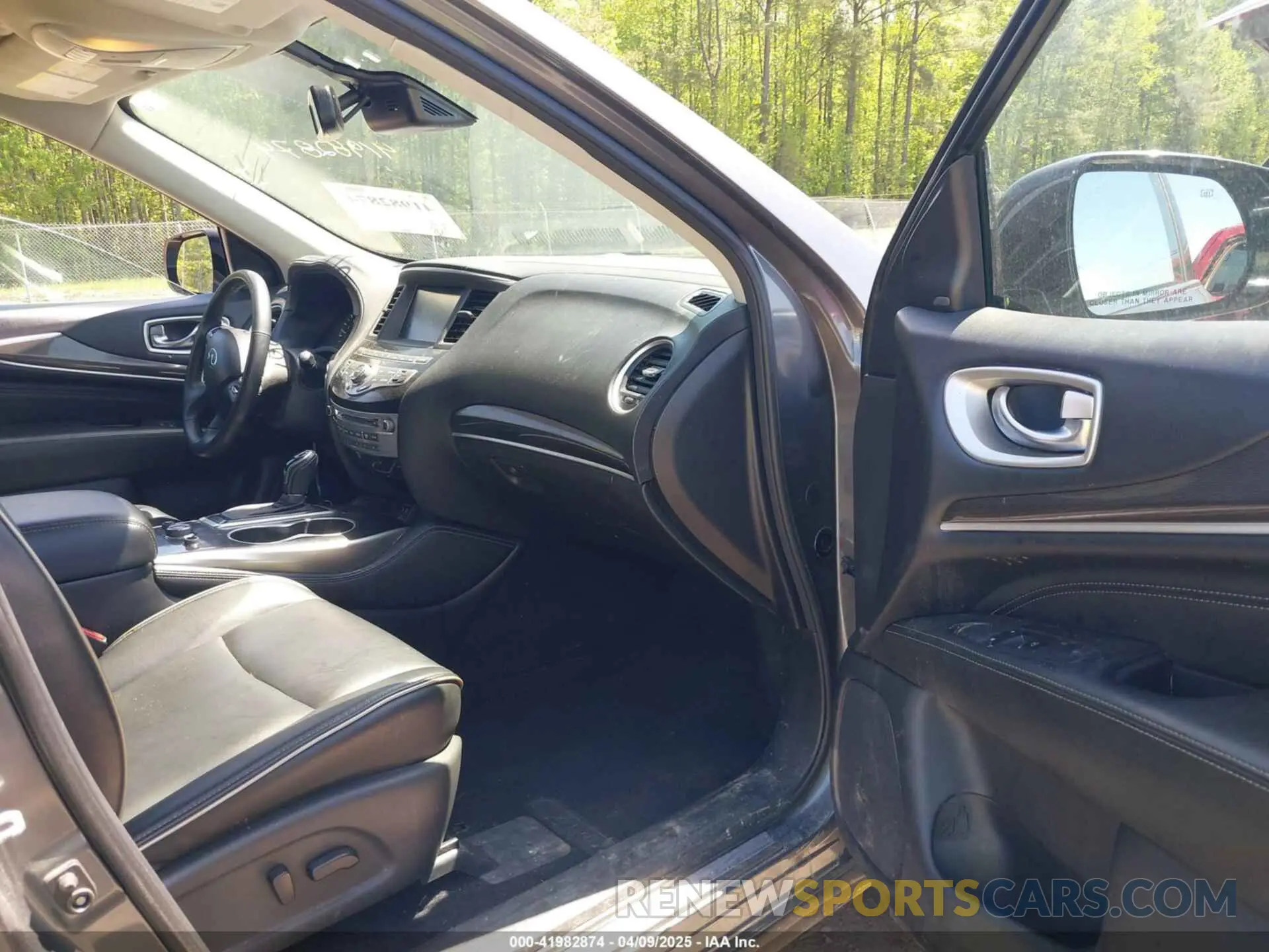 5 Photograph of a damaged car 5N1DL0MM1LC535066 INFINITI QX60 2020