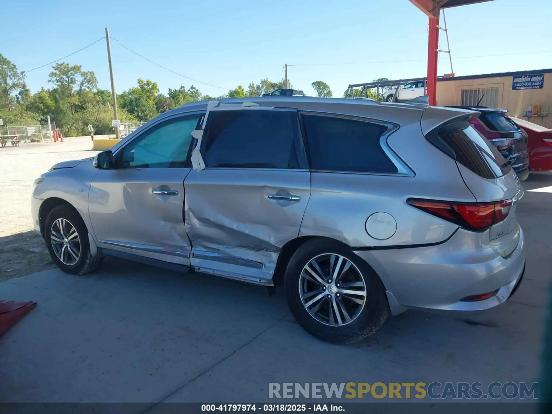 14 Photograph of a damaged car 5N1DL0MM2LC503968 INFINITI QX60 2020