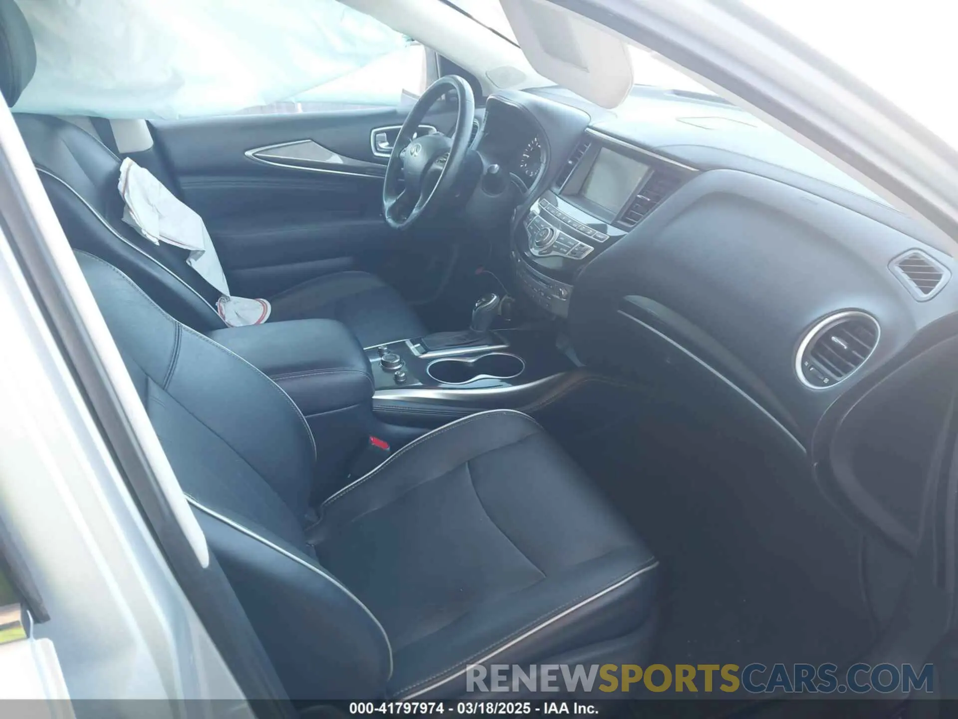 5 Photograph of a damaged car 5N1DL0MM2LC503968 INFINITI QX60 2020