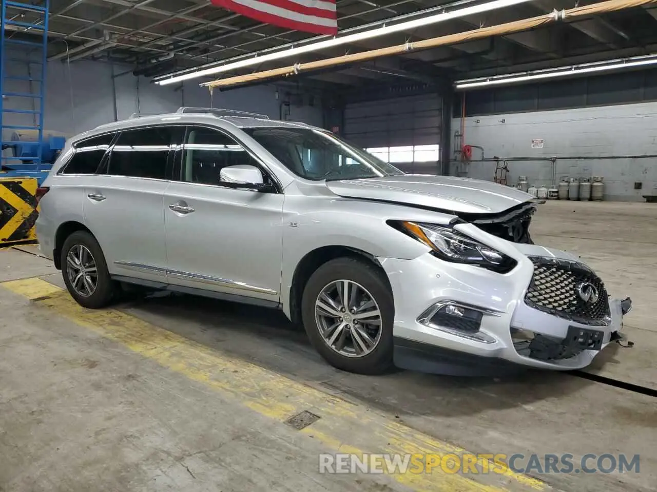 4 Photograph of a damaged car 5N1DL0MM3LC531312 INFINITI QX60 2020