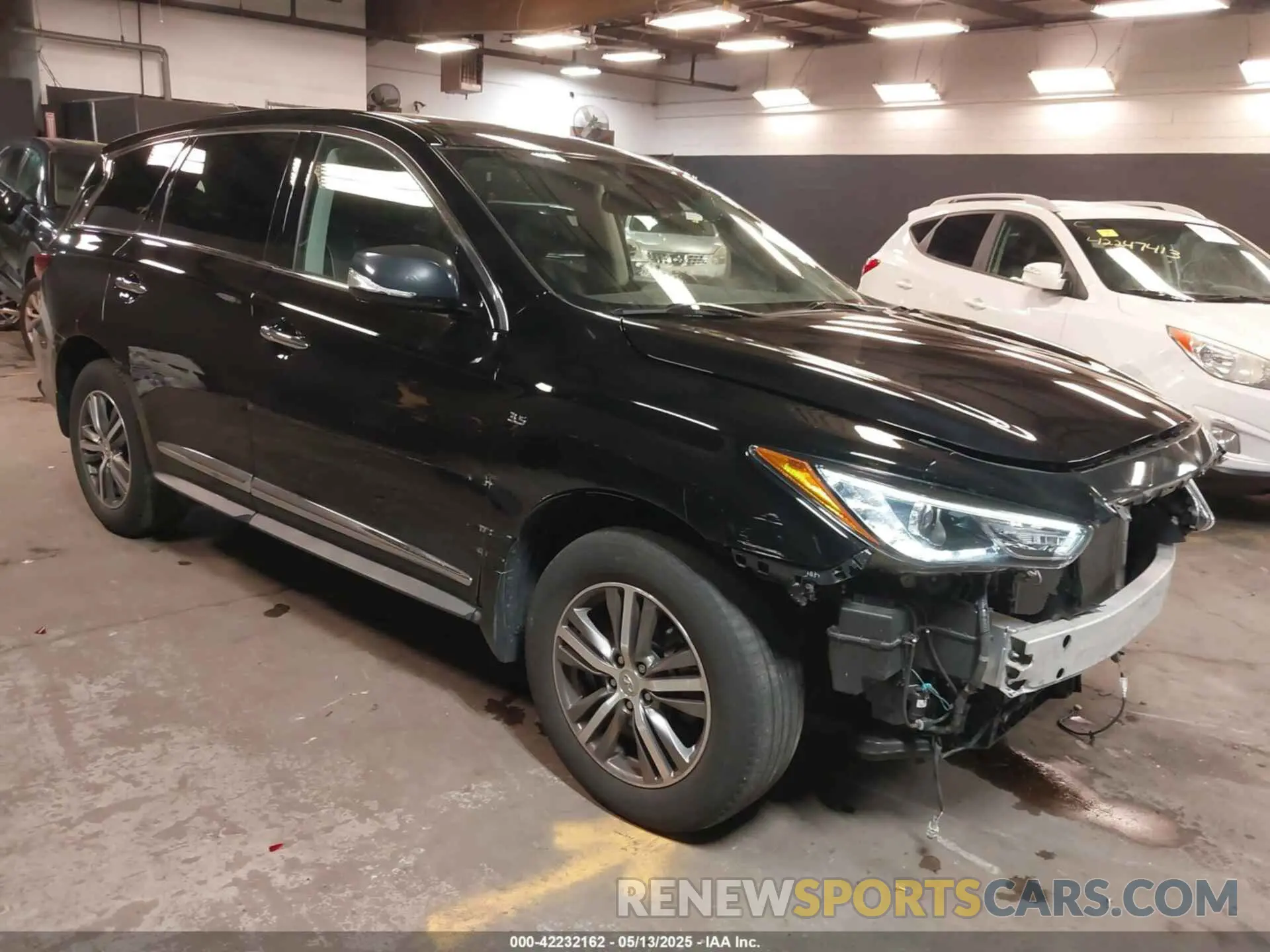 1 Photograph of a damaged car 5N1DL0MM4LC540617 INFINITI QX60 2020