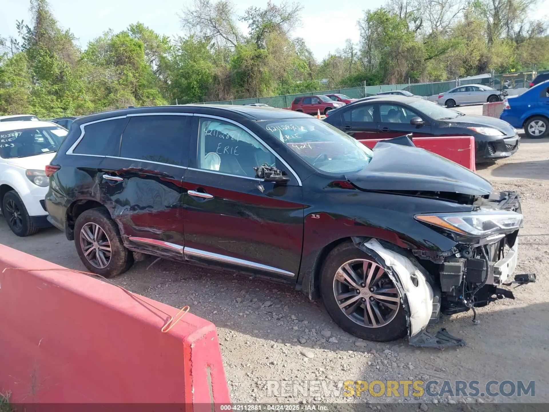 13 Photograph of a damaged car 5N1DL0MM7LC540417 INFINITI QX60 2020