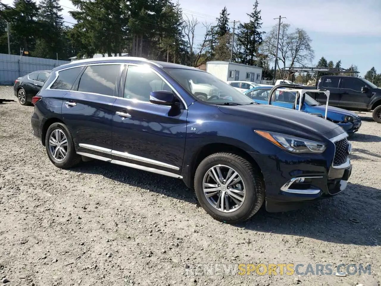 4 Photograph of a damaged car 5N1DL0MM9LC526762 INFINITI QX60 2020