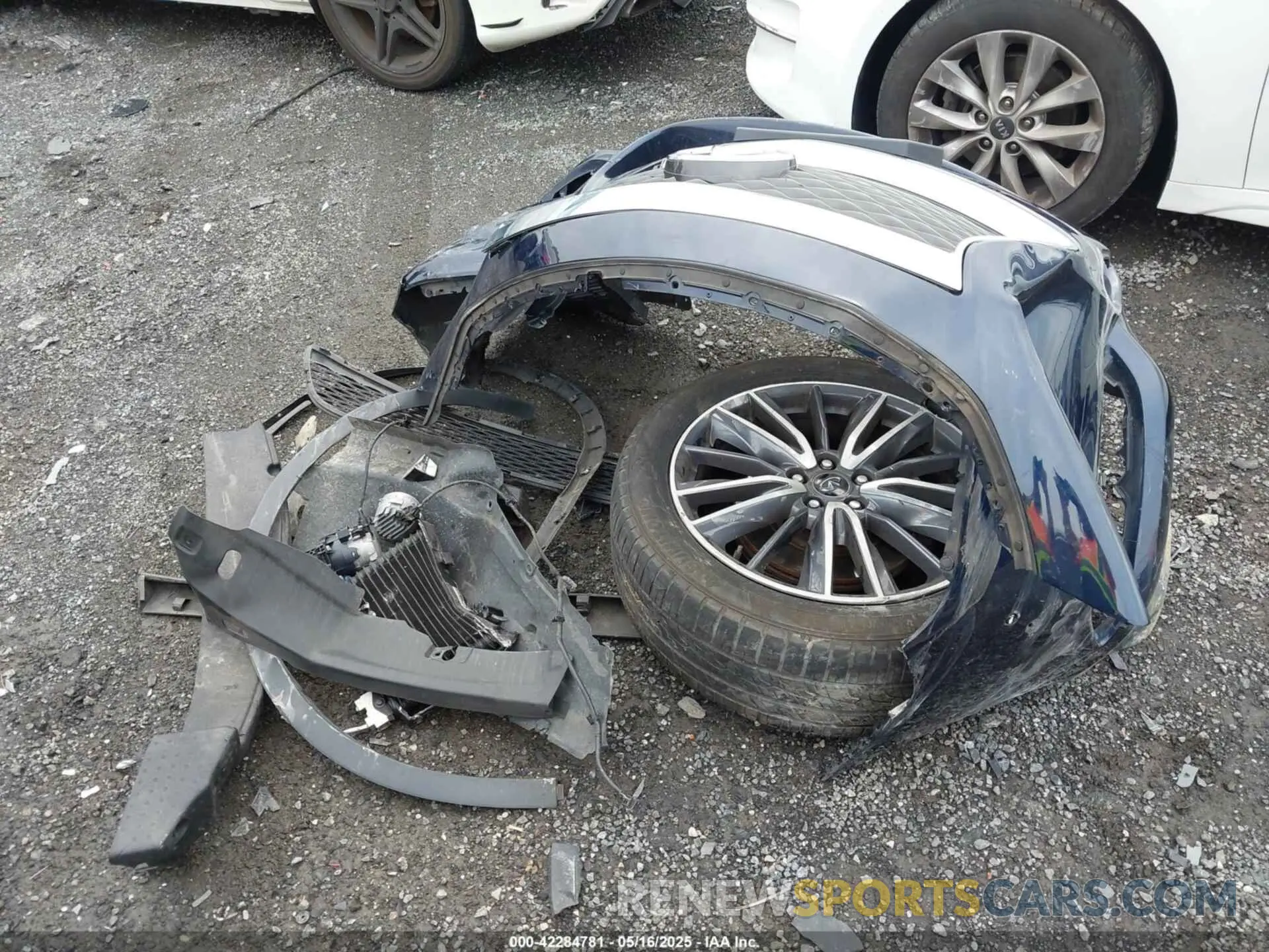 12 Photograph of a damaged car 5N1DL0MM9LC539625 INFINITI QX60 2020