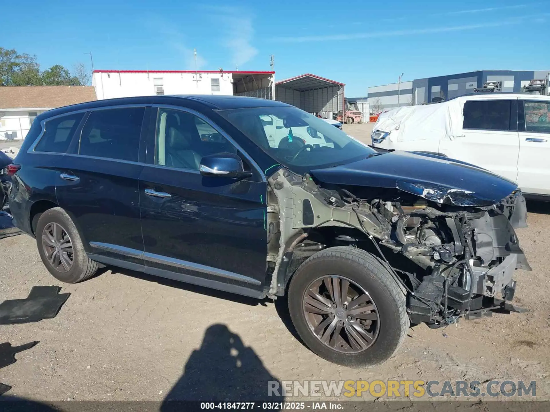 13 Photograph of a damaged car 5N1DL0MMXLC526804 INFINITI QX60 2020
