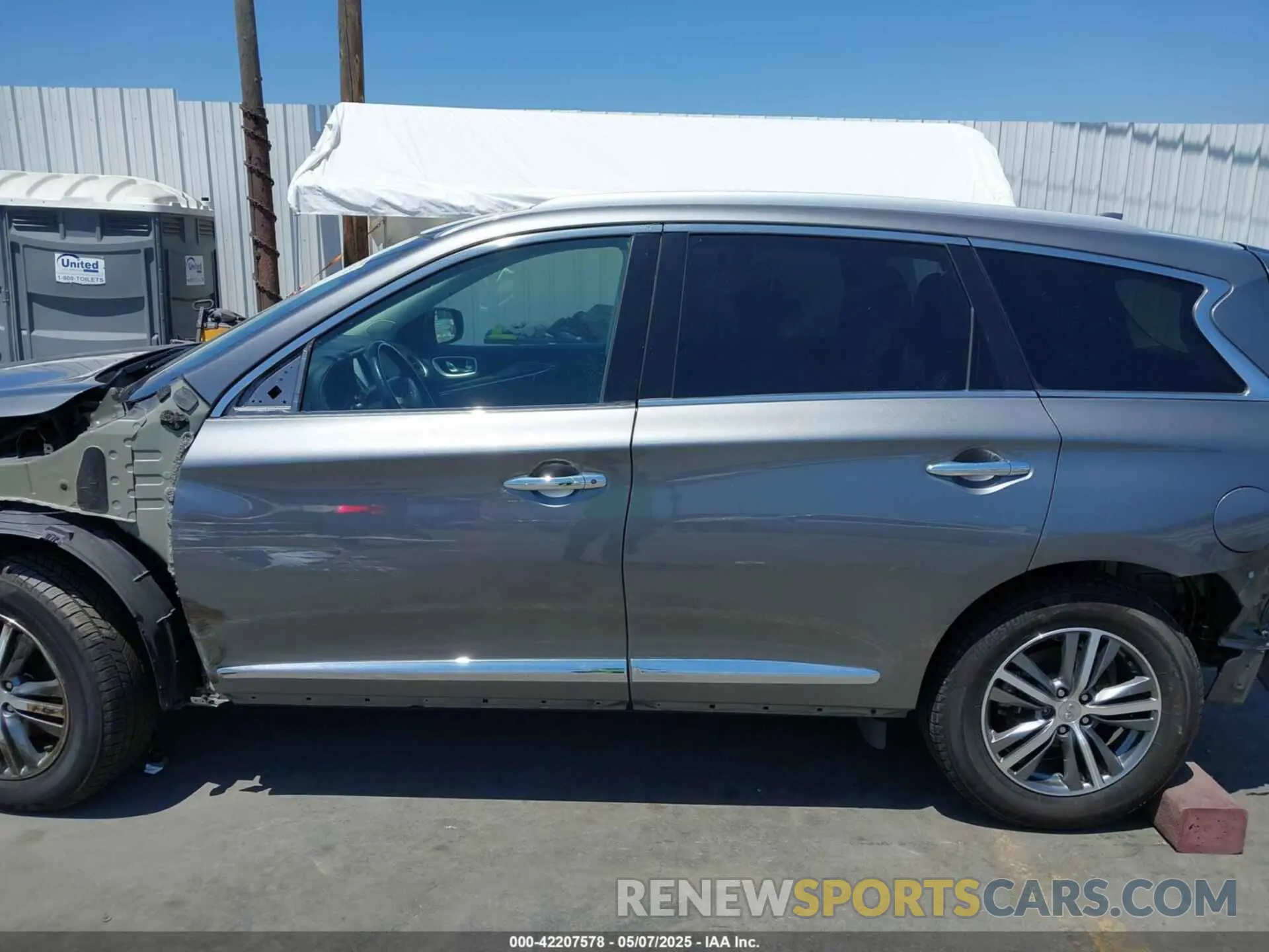 15 Photograph of a damaged car 5N1DL0MN2LC500741 INFINITI QX60 2020