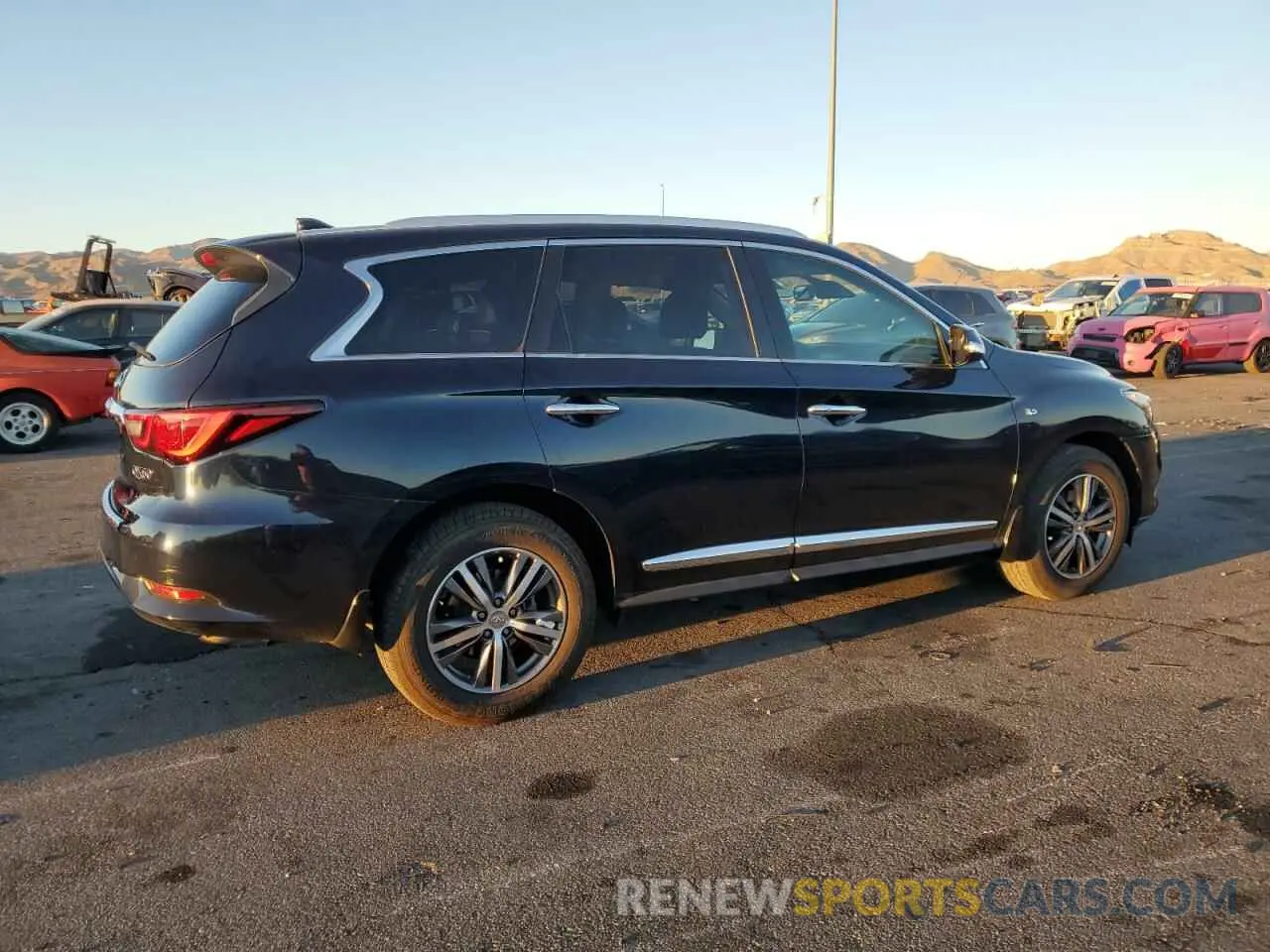 3 Фотография поврежденного автомобиля 5N1DL0MN4LC513281 INFINITI QX60 2020