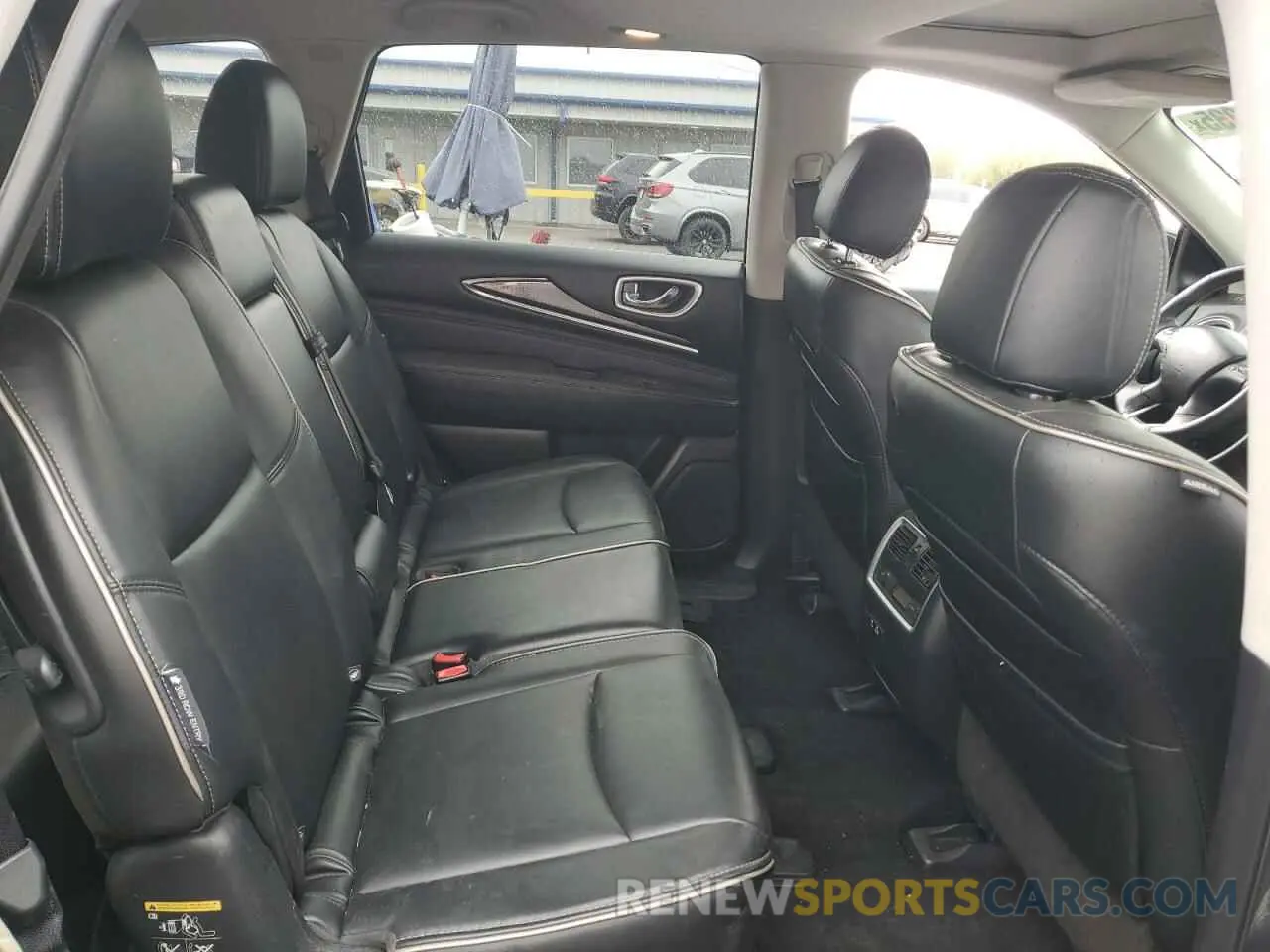 11 Photograph of a damaged car 5N1DL0MN5LC502886 INFINITI QX60 2020