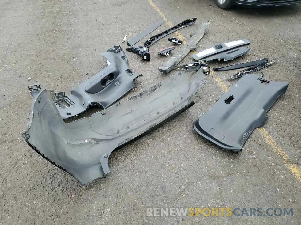 13 Photograph of a damaged car 5N1DL0MN5LC502886 INFINITI QX60 2020