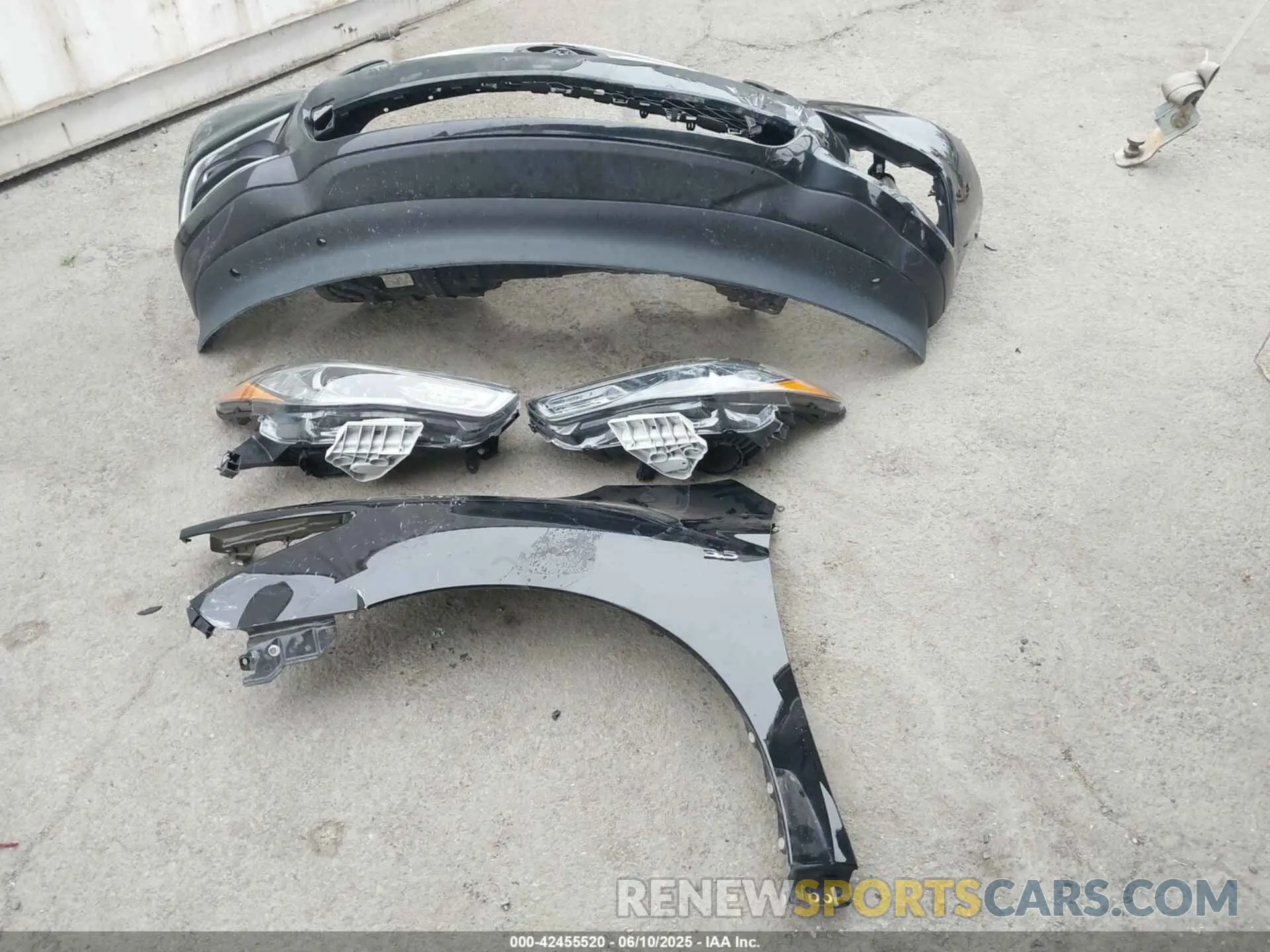 12 Photograph of a damaged car 5N1DL0MN5LC504329 INFINITI QX60 2020