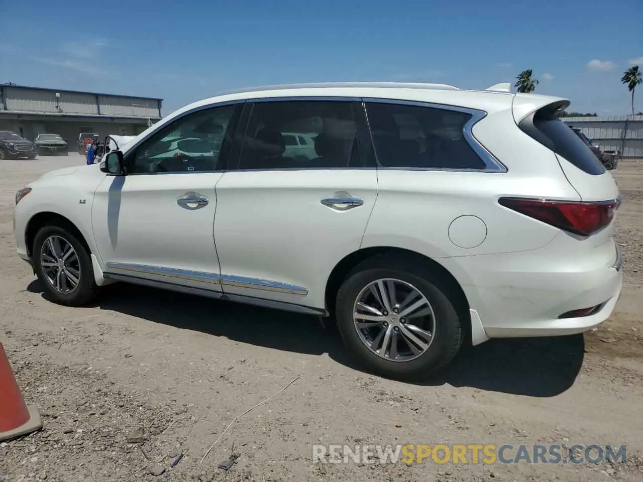 2 Photograph of a damaged car 5N1DL0MN6LC538117 INFINITI QX60 2020