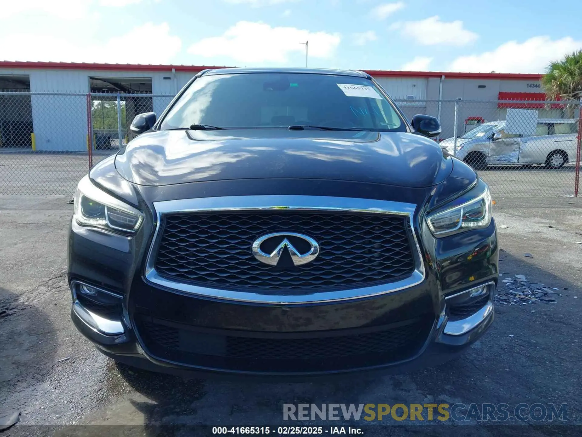 13 Photograph of a damaged car 5N1DL0MNXLC532367 INFINITI QX60 2020