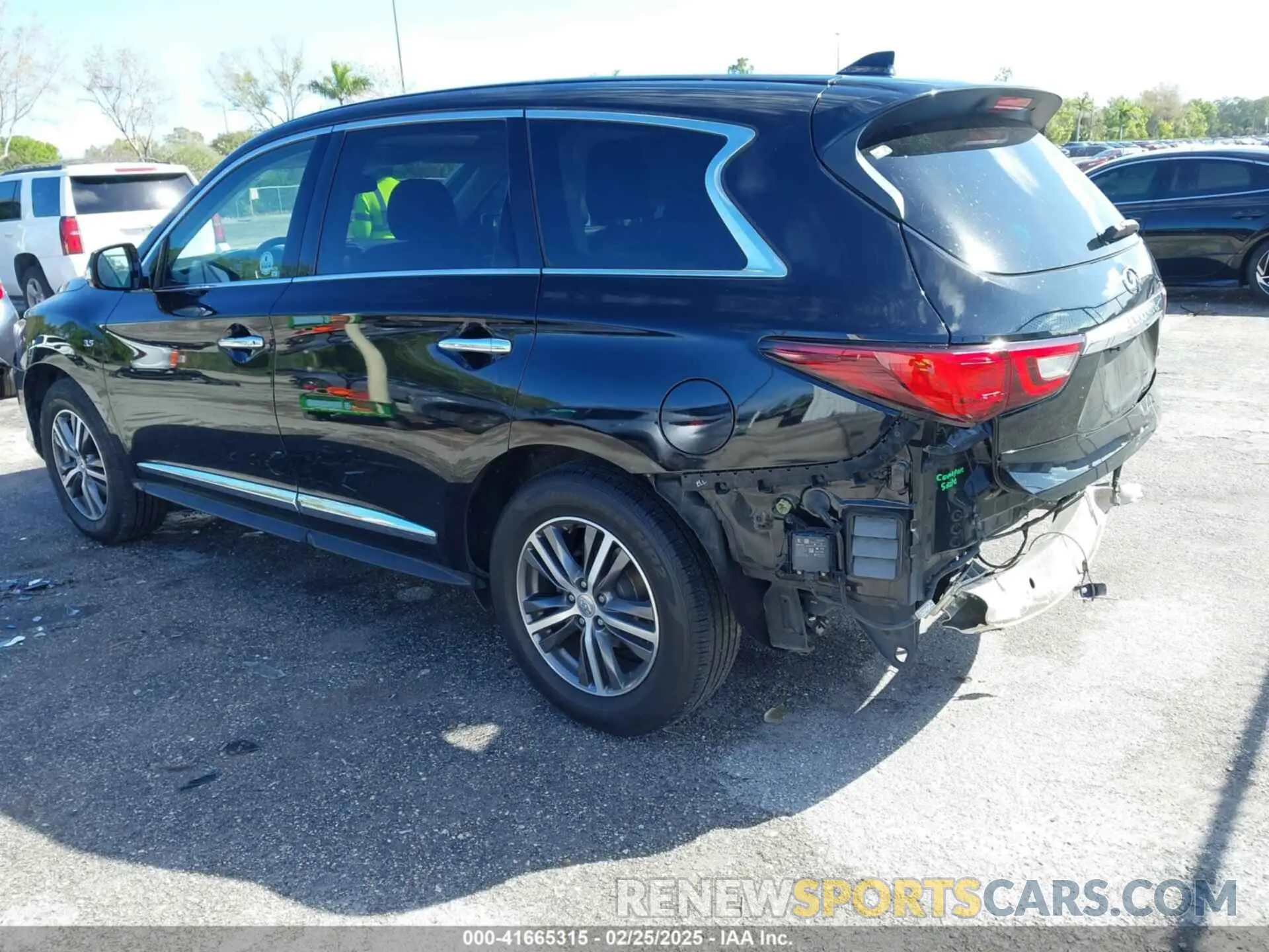 3 Photograph of a damaged car 5N1DL0MNXLC532367 INFINITI QX60 2020