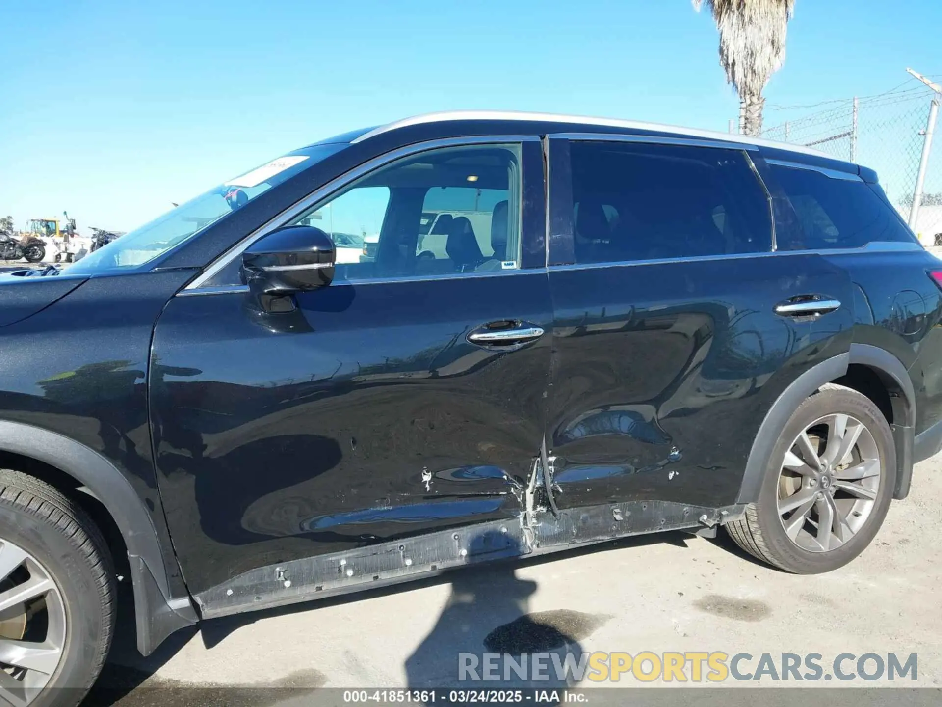 6 Photograph of a damaged car 5N1DL1FR2NC334875 INFINITI QX60 2022
