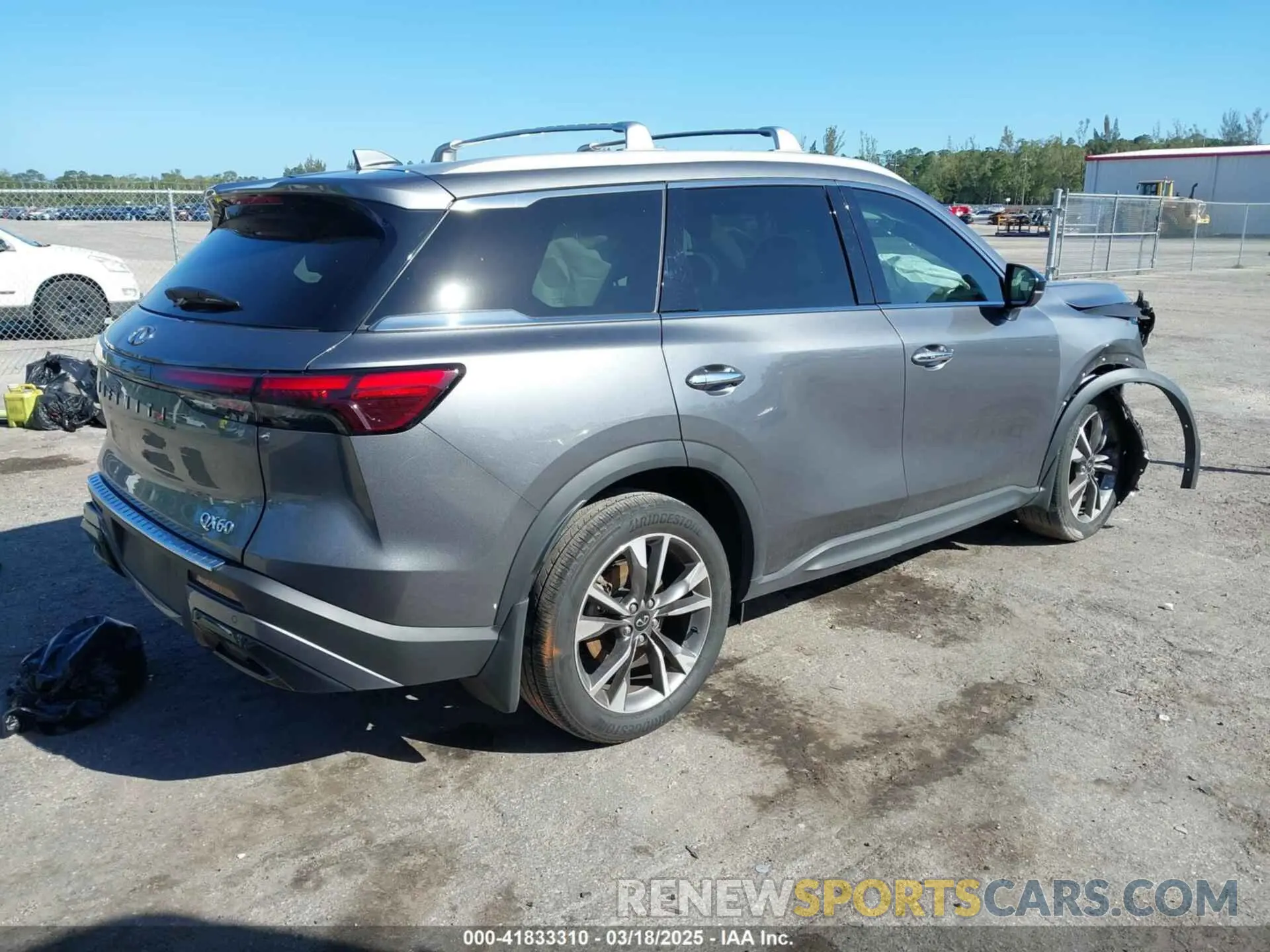 4 Photograph of a damaged car 5N1DL1FR1PC364789 INFINITI QX60 2023