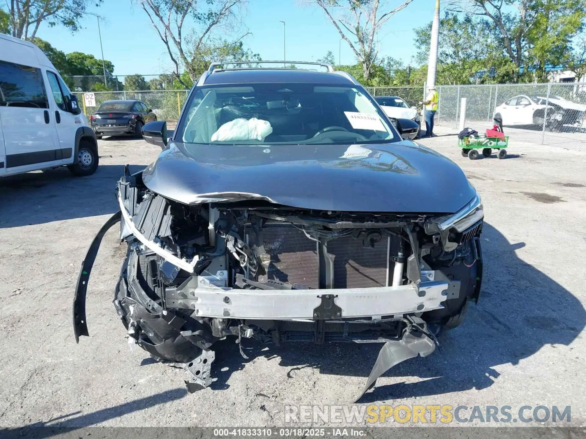 6 Photograph of a damaged car 5N1DL1FR1PC364789 INFINITI QX60 2023