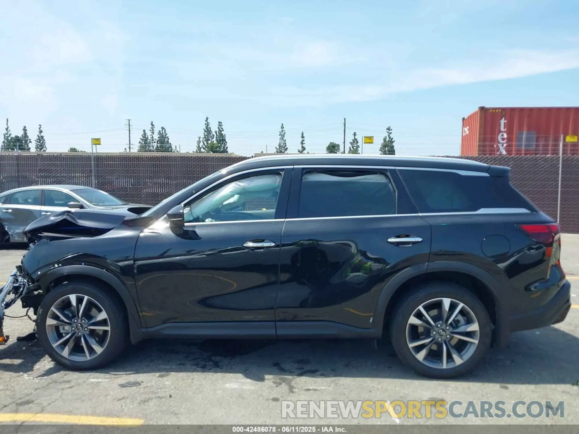14 Photograph of a damaged car 5N1DL1FR2PC332501 INFINITI QX60 2023