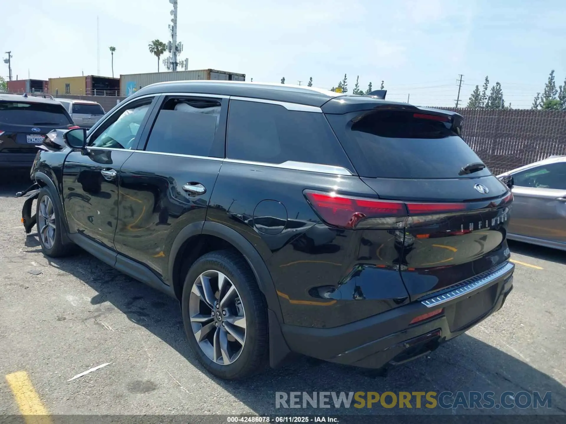 3 Photograph of a damaged car 5N1DL1FR2PC332501 INFINITI QX60 2023