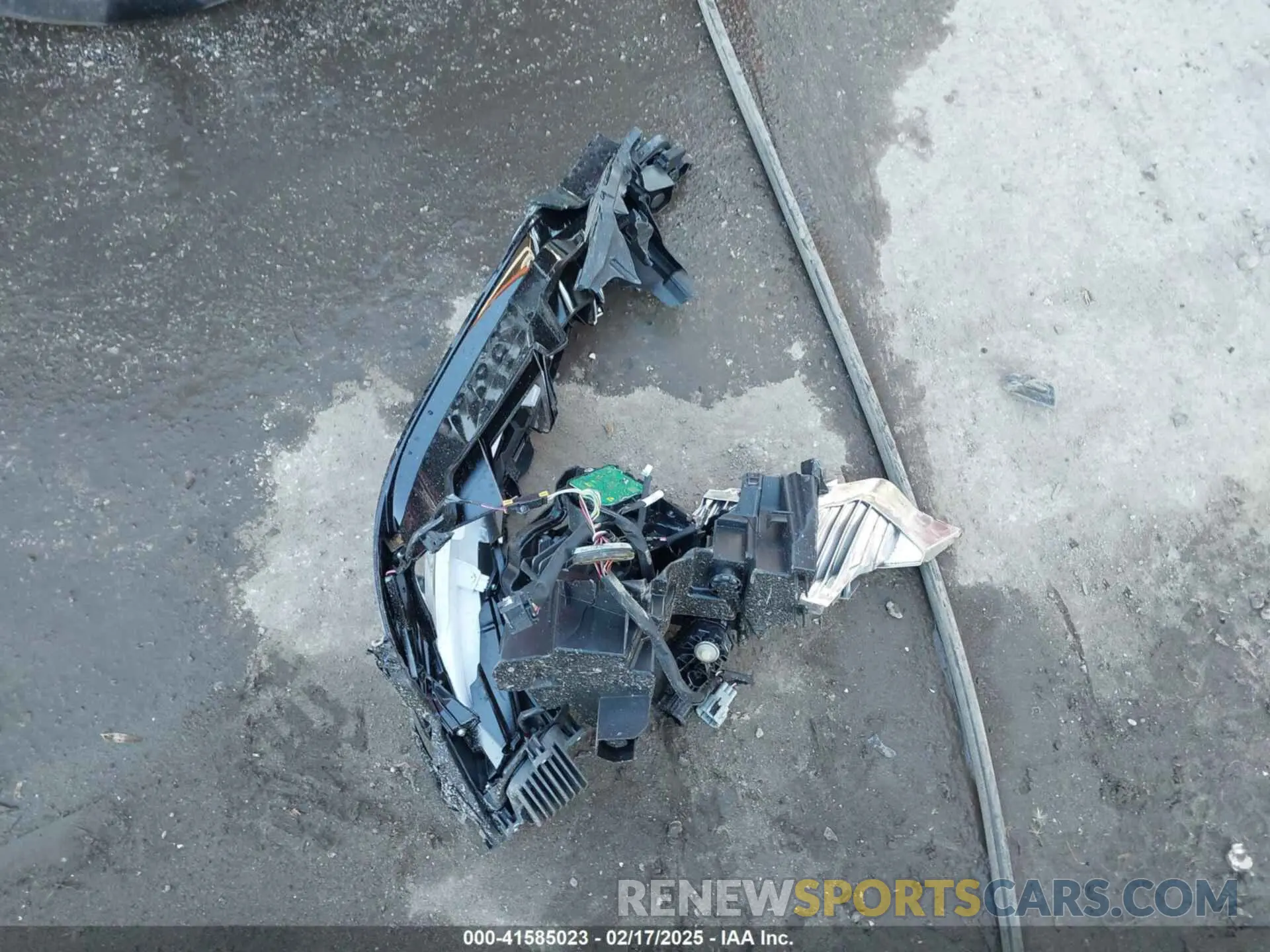 12 Photograph of a damaged car 5N1DL1GS4PC332940 INFINITI QX60 2023