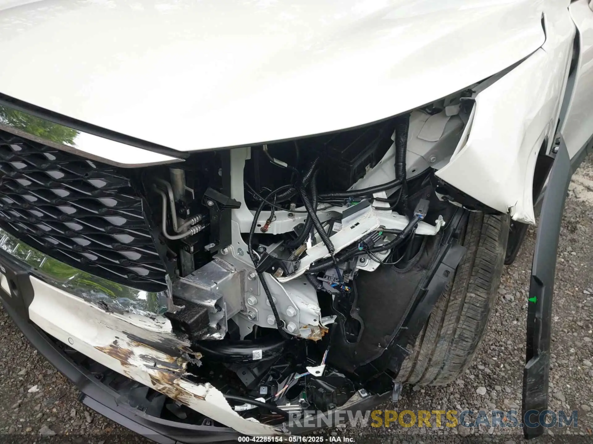 6 Photograph of a damaged car 5N1AL1FS6SC351230 INFINITI QX60 2025