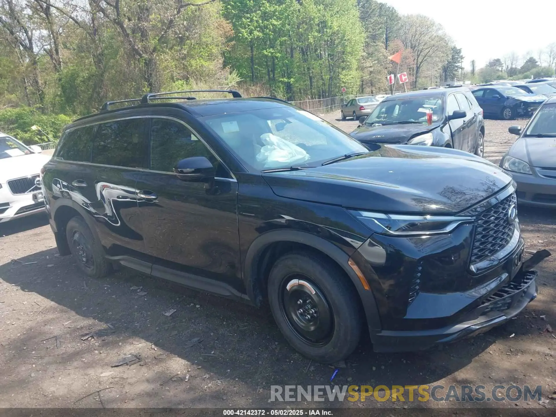 13 Photograph of a damaged car 5N1AL1FS8SC351486 INFINITI QX60 2025