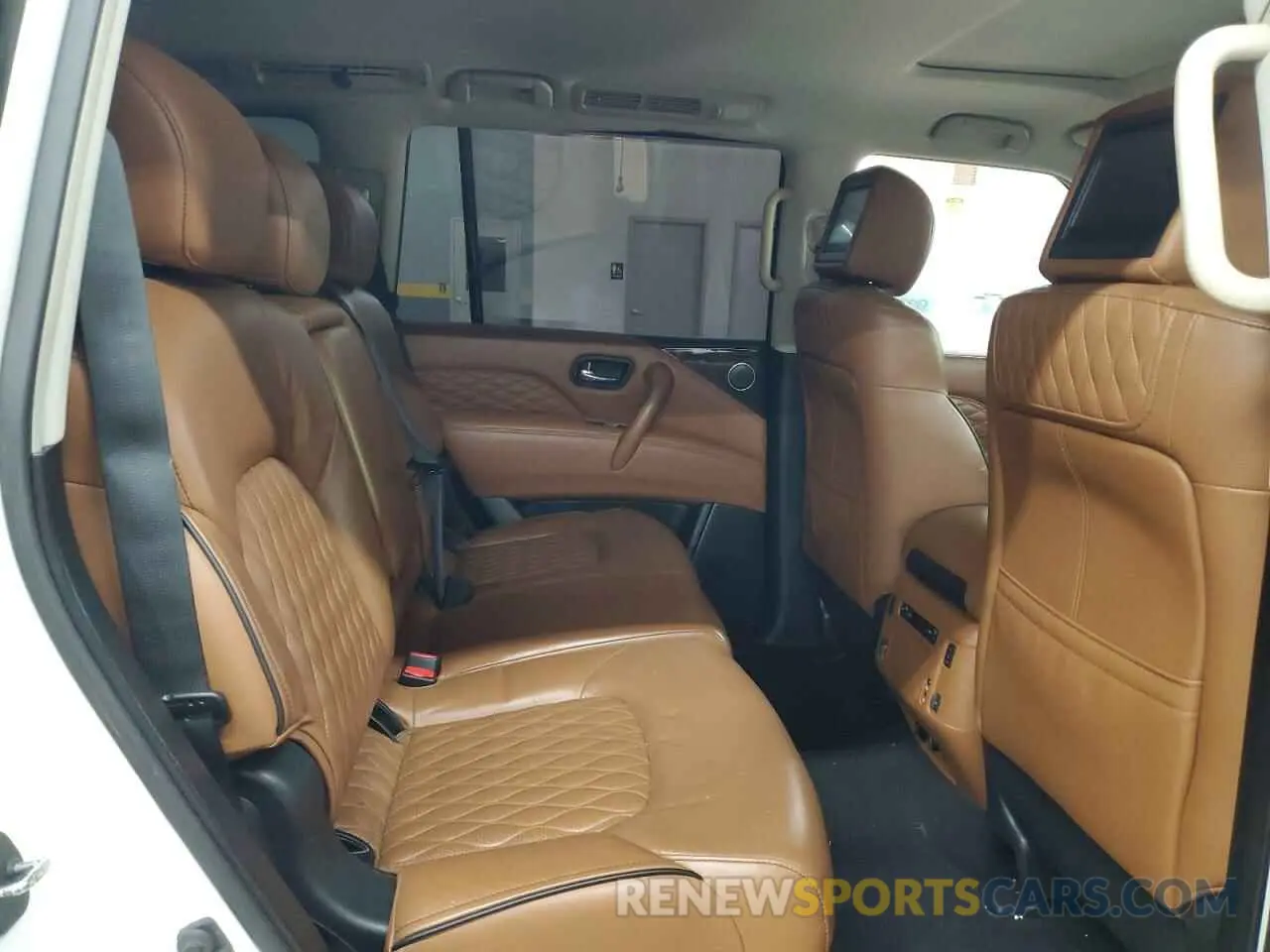 11 Photograph of a damaged car JN8AZ2NC0K9460111 INFINITI QX80 2019
